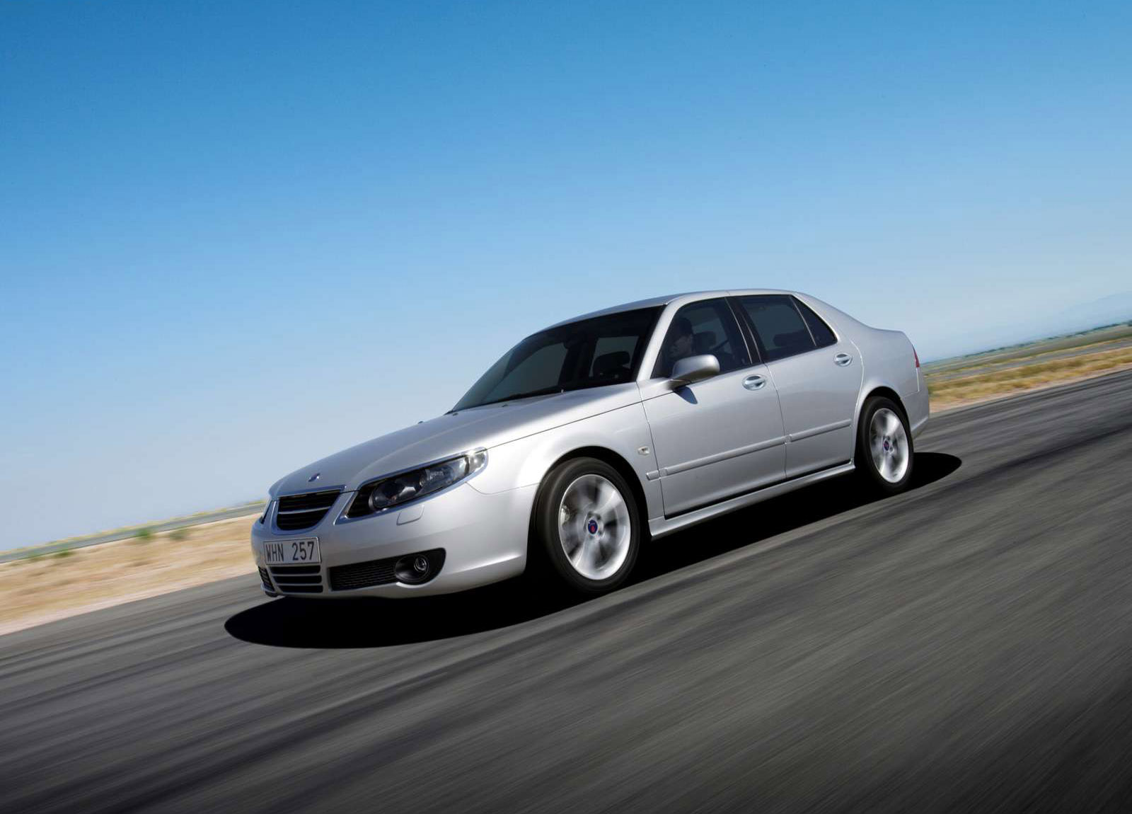 Saab 9-5 Sedan photo #15