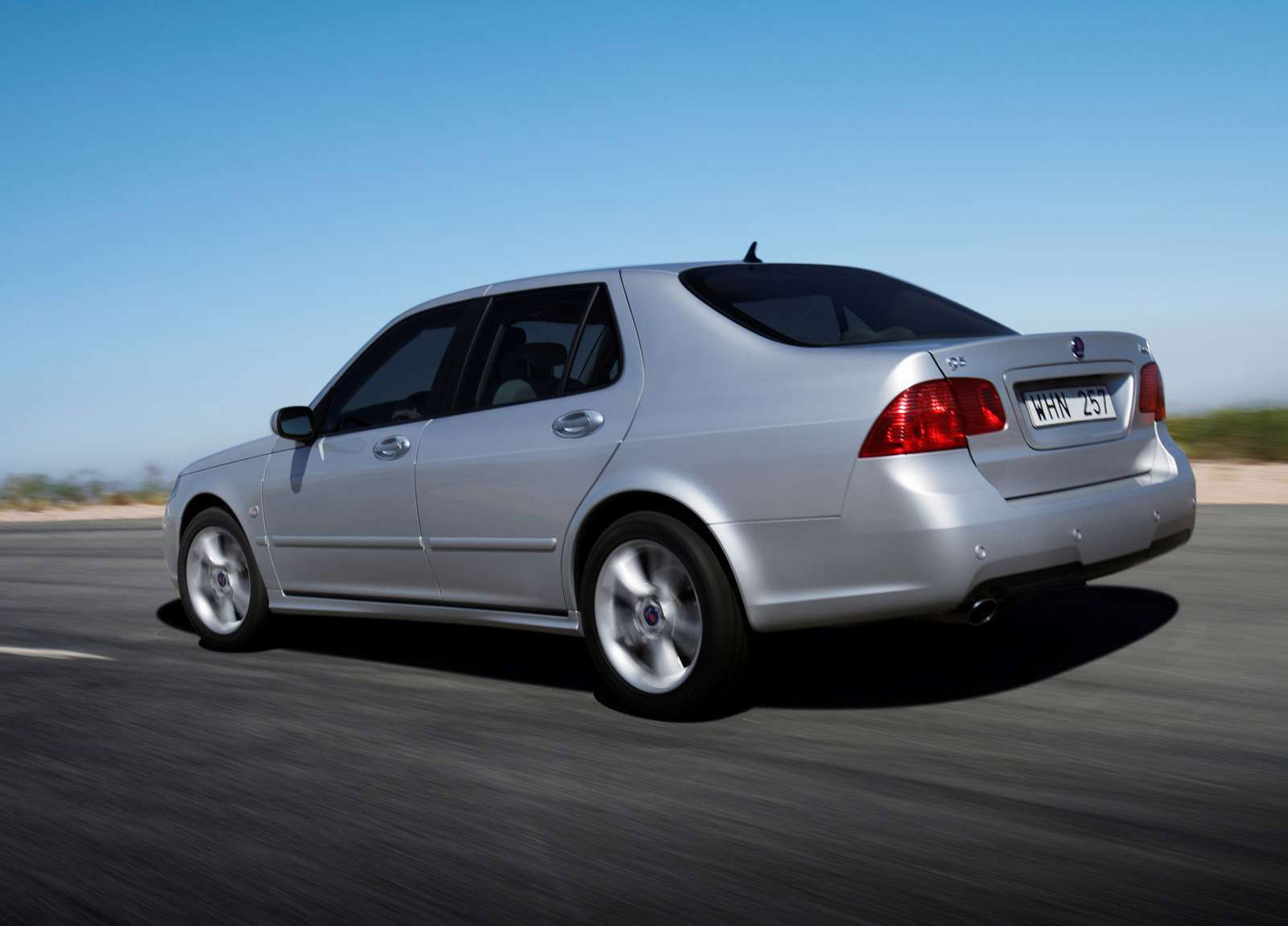 Saab 9-5 Sedan photo #26
