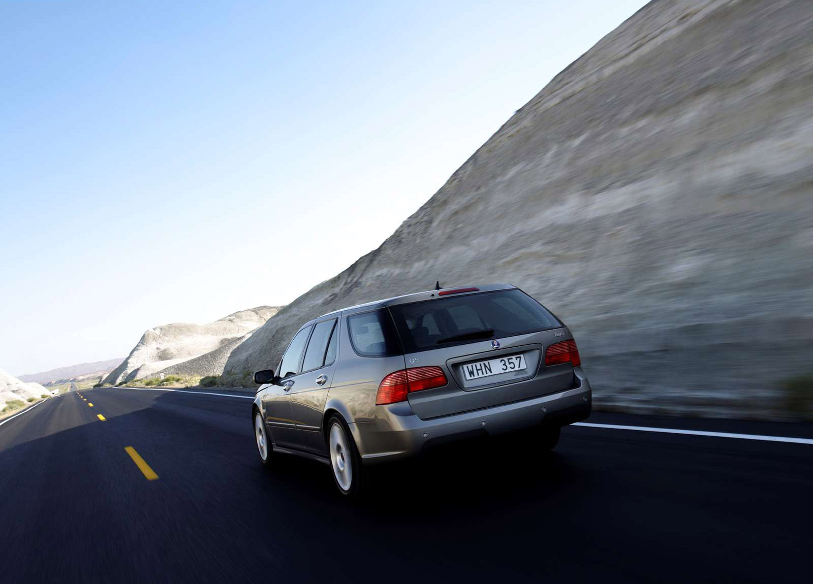 Saab 9-5 SportCombi photo #16