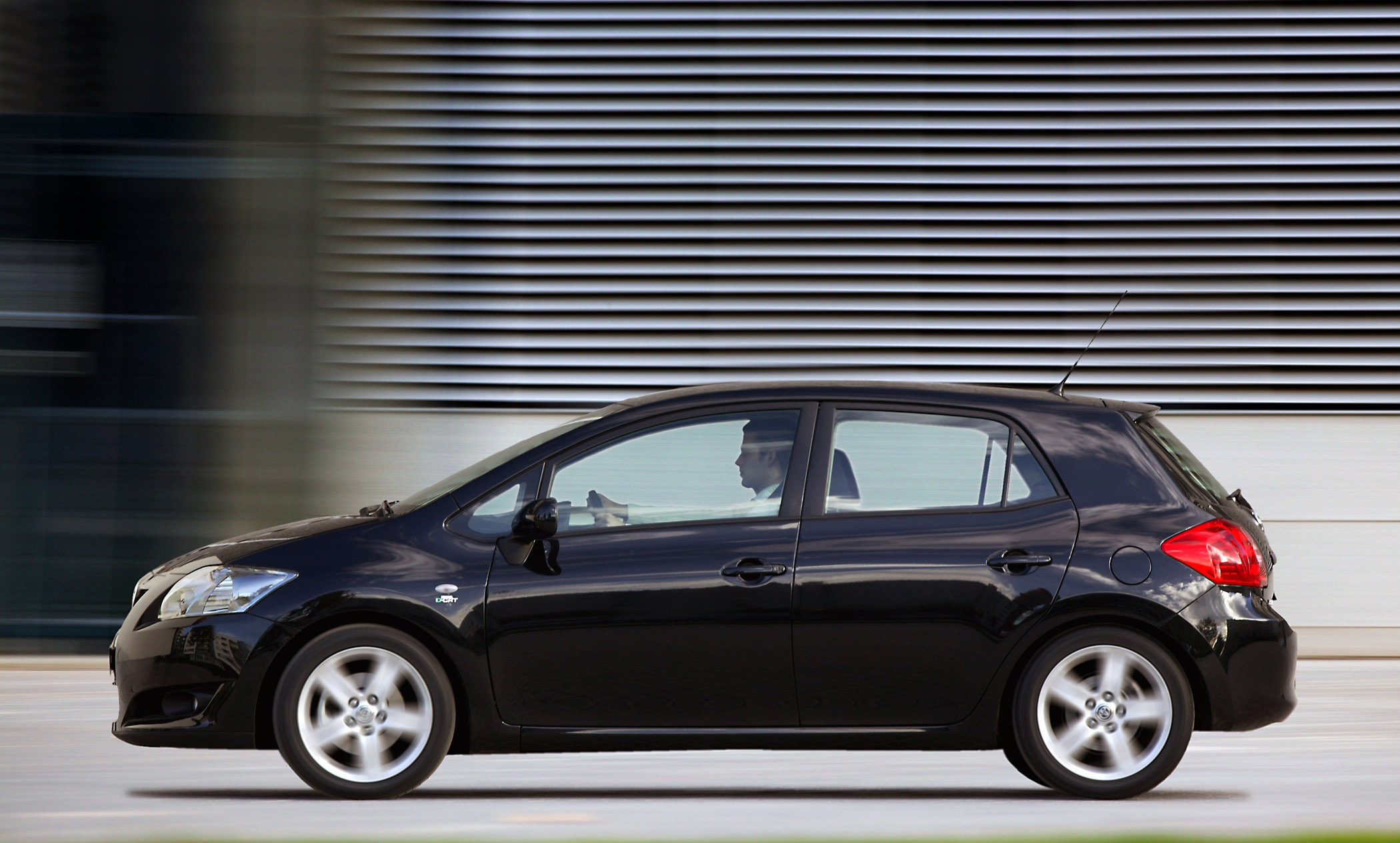 Toyota Auris photo #11