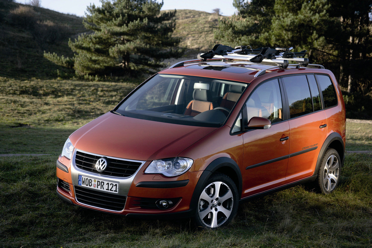 Volkswagen CrossTouran photo #2