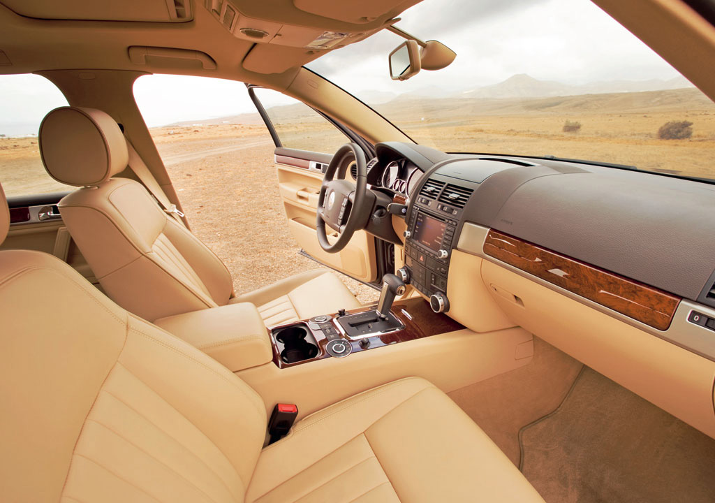 Volkswagen Touareg 2008 Interior
