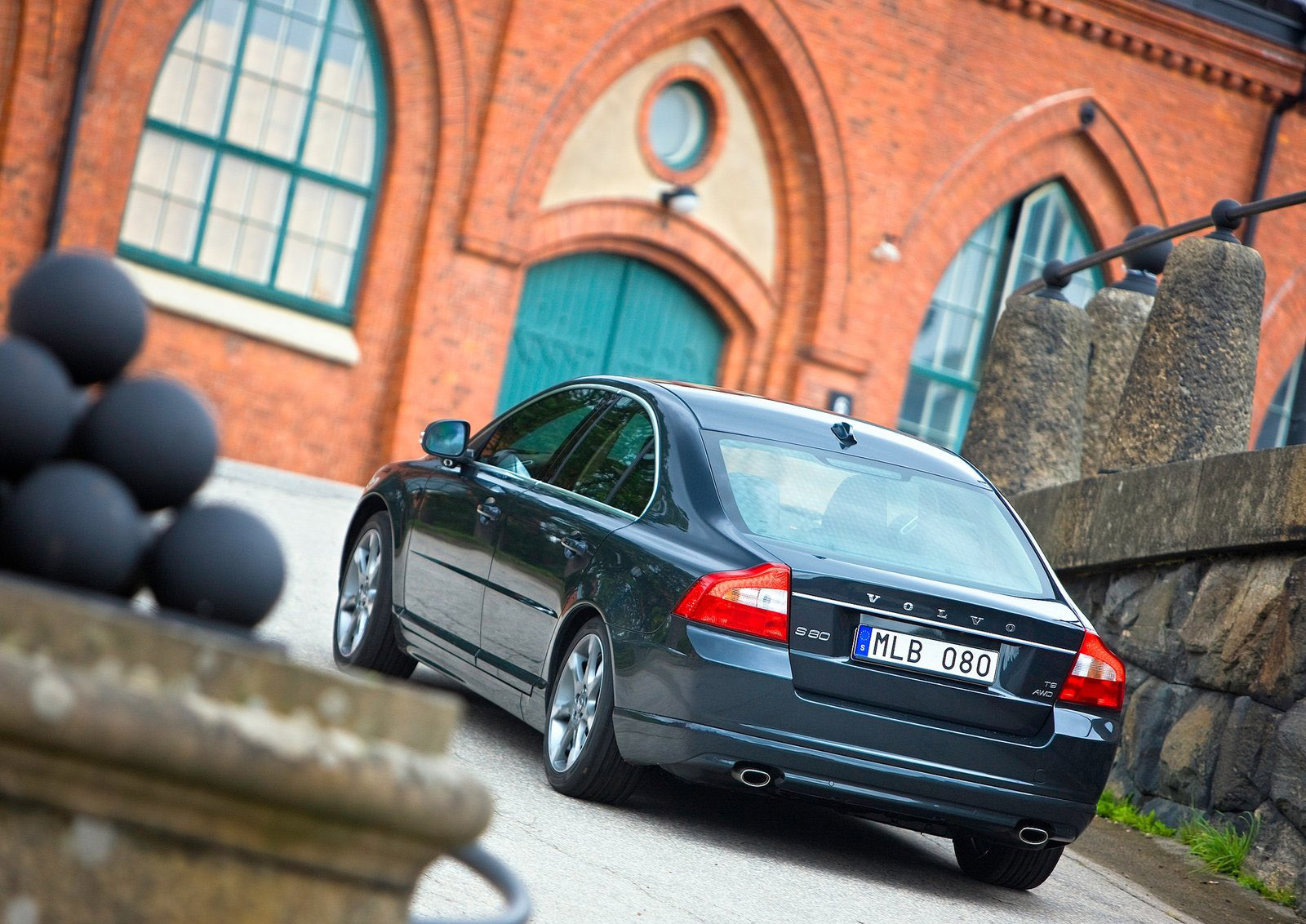 Volvo S80 photo #19