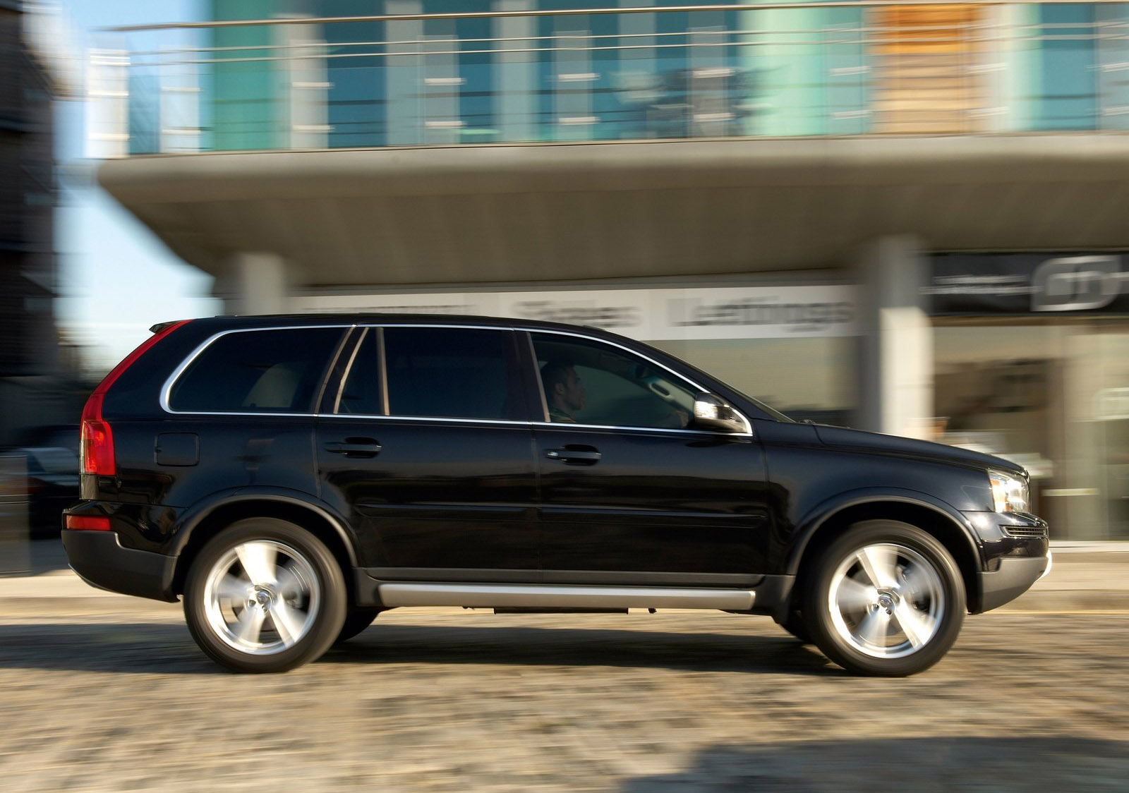 Volvo XC90 photo #10
