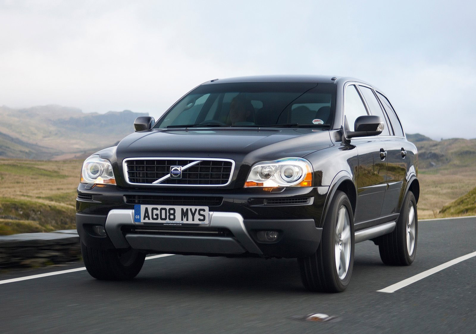 Volvo XC90 photo #11