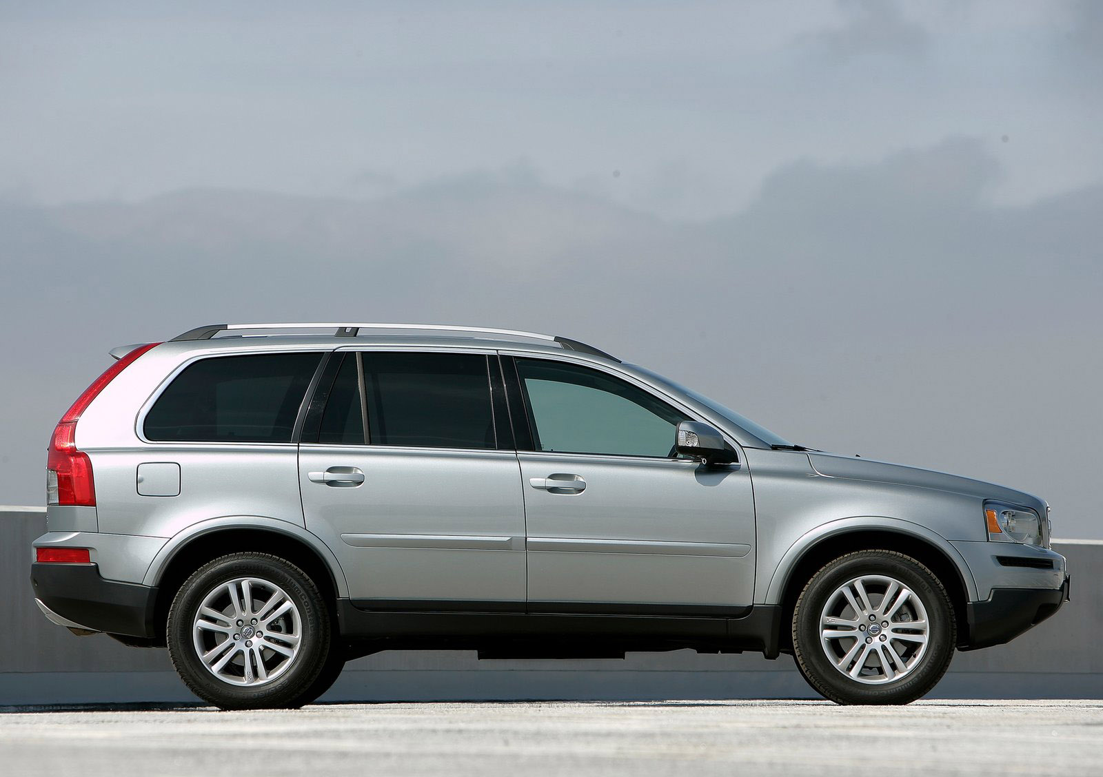 Volvo XC90 photo #19