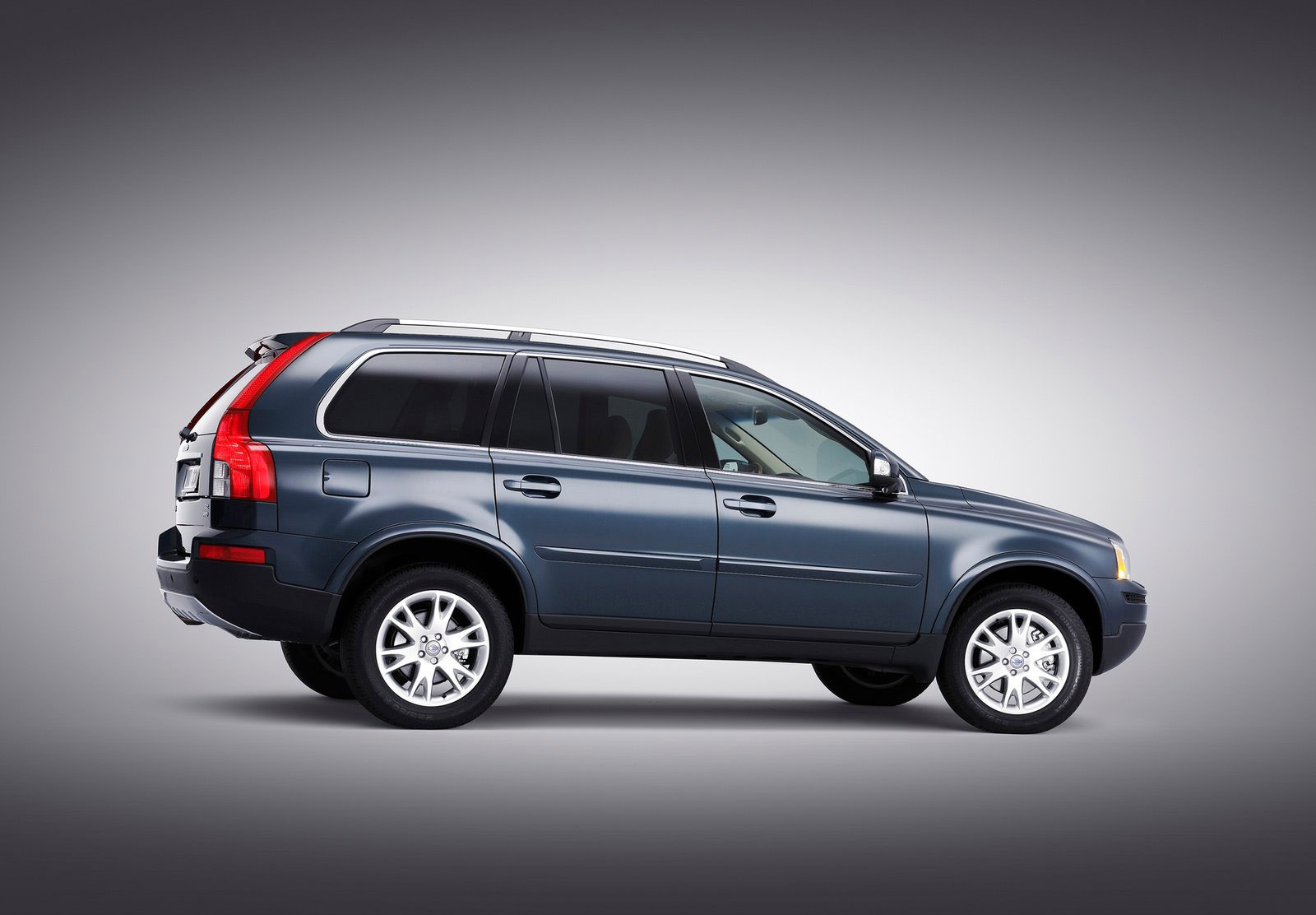 Volvo XC90 photo #20