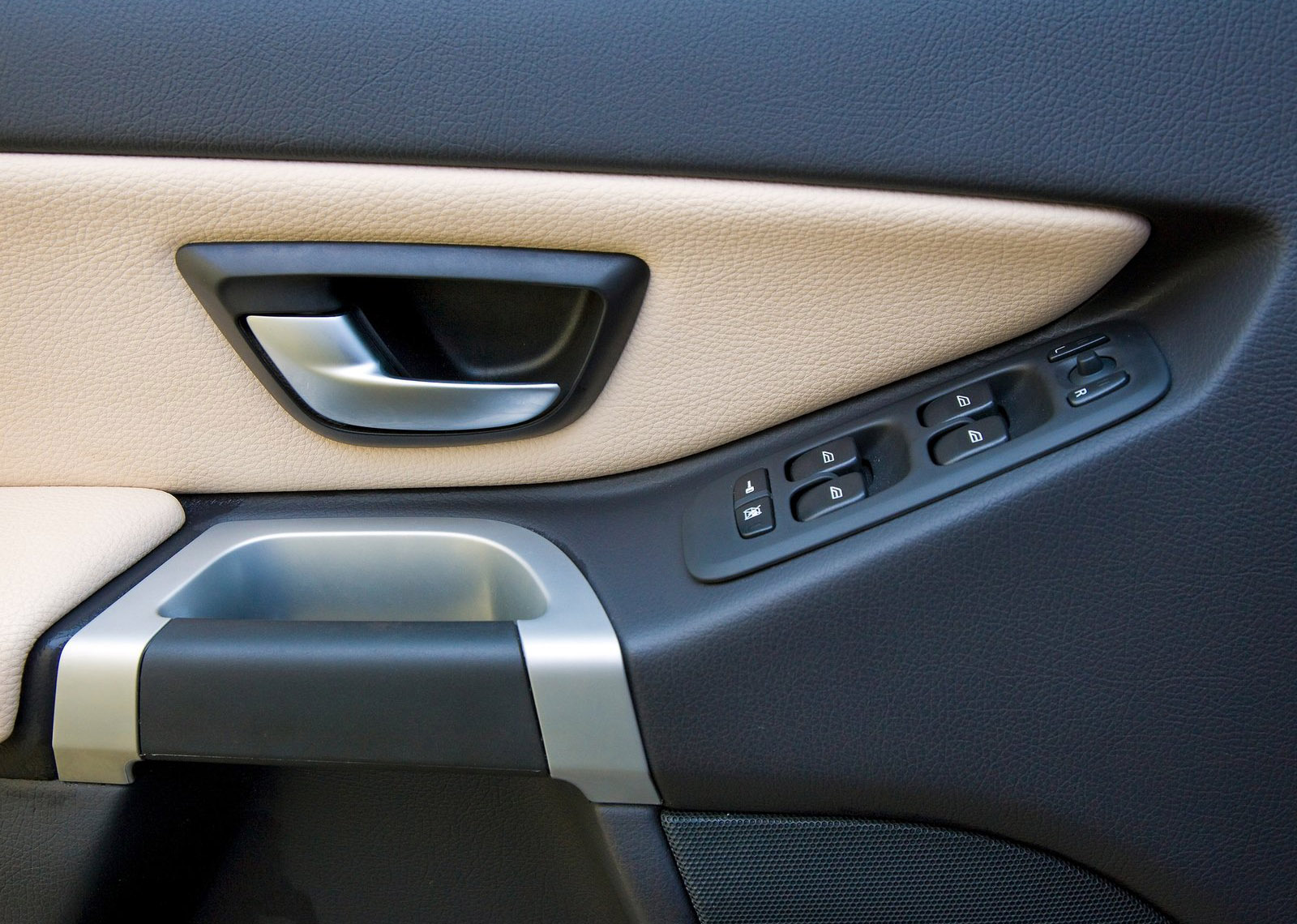 Volvo XC90 photo #28
