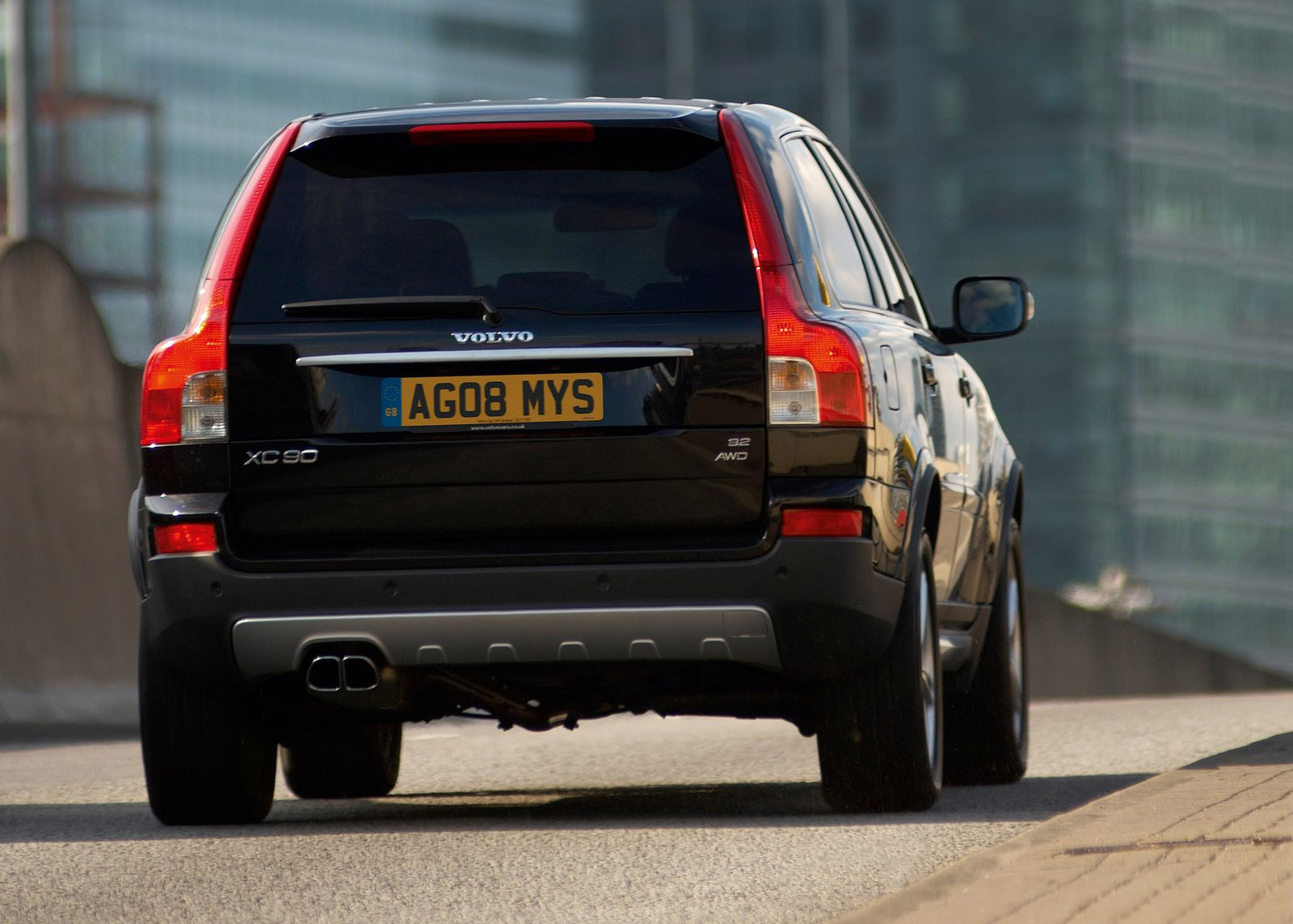 Volvo XC90 photo #37