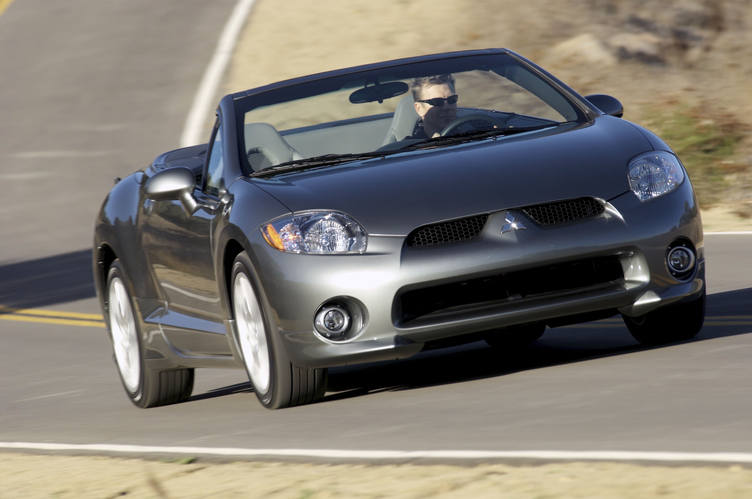 Mitsubishi Eclipse Spyder photo #4