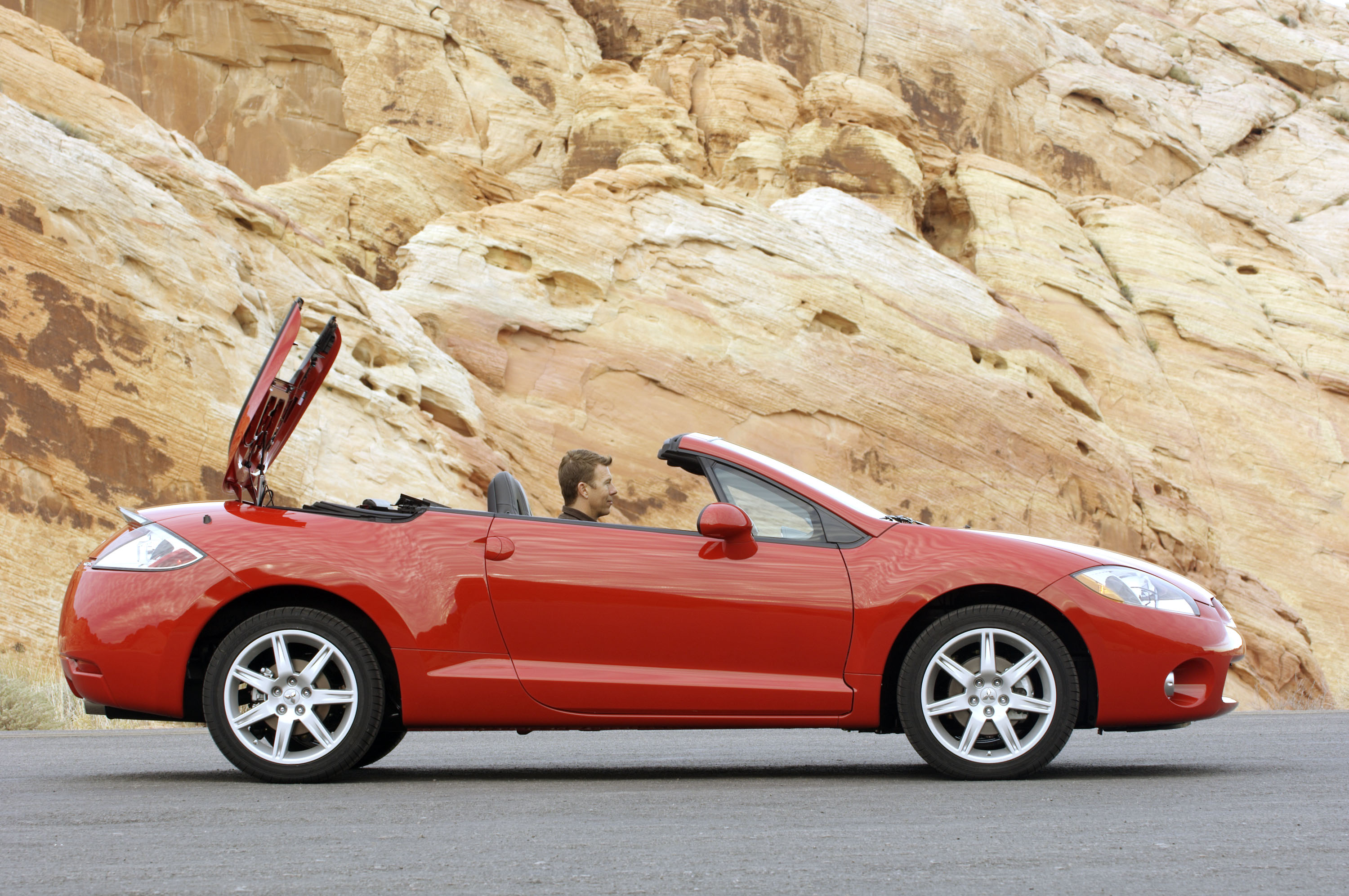 Mitsubishi Eclipse Spyder photo #10