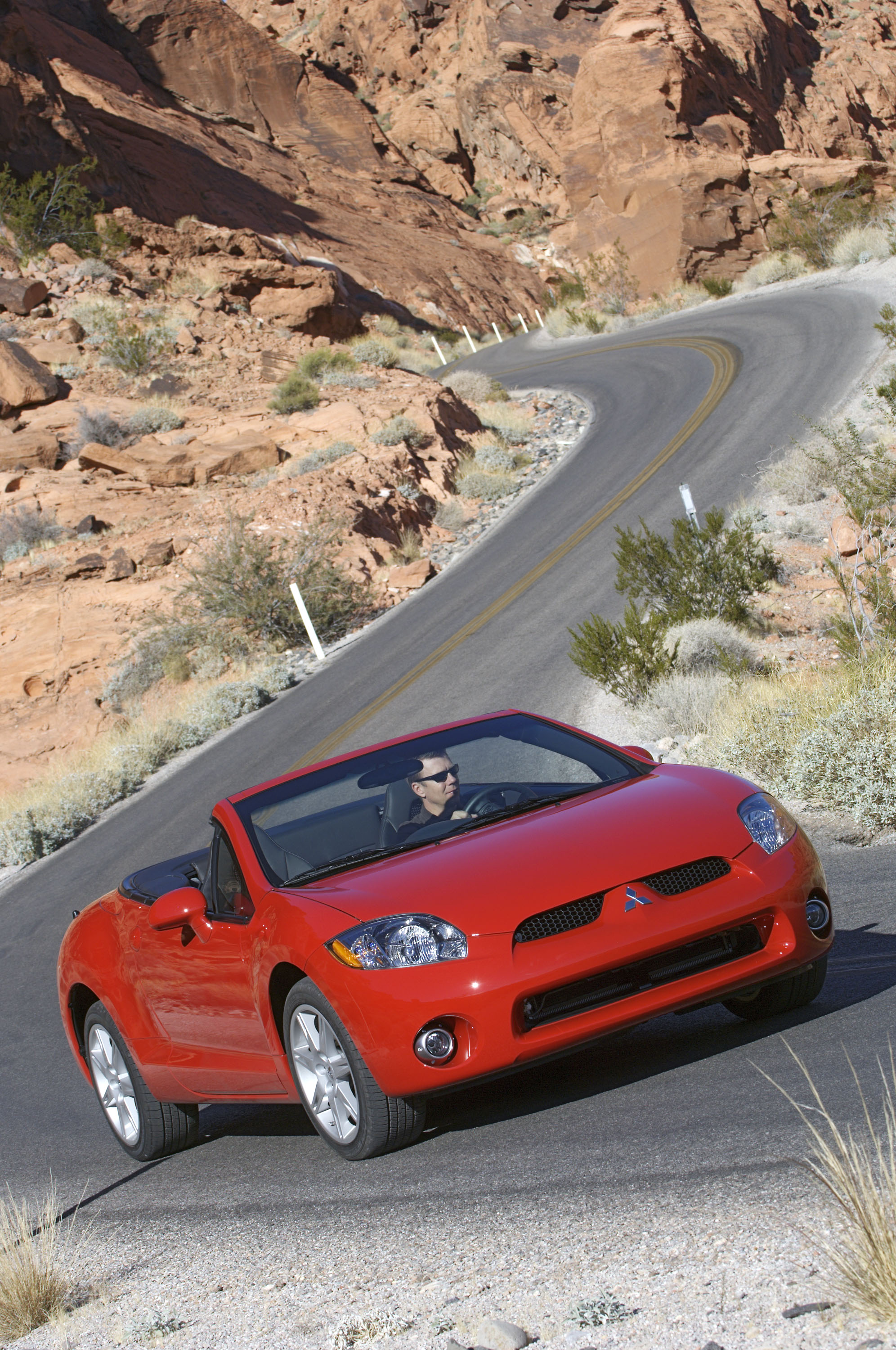 Mitsubishi Eclipse Spyder photo #11