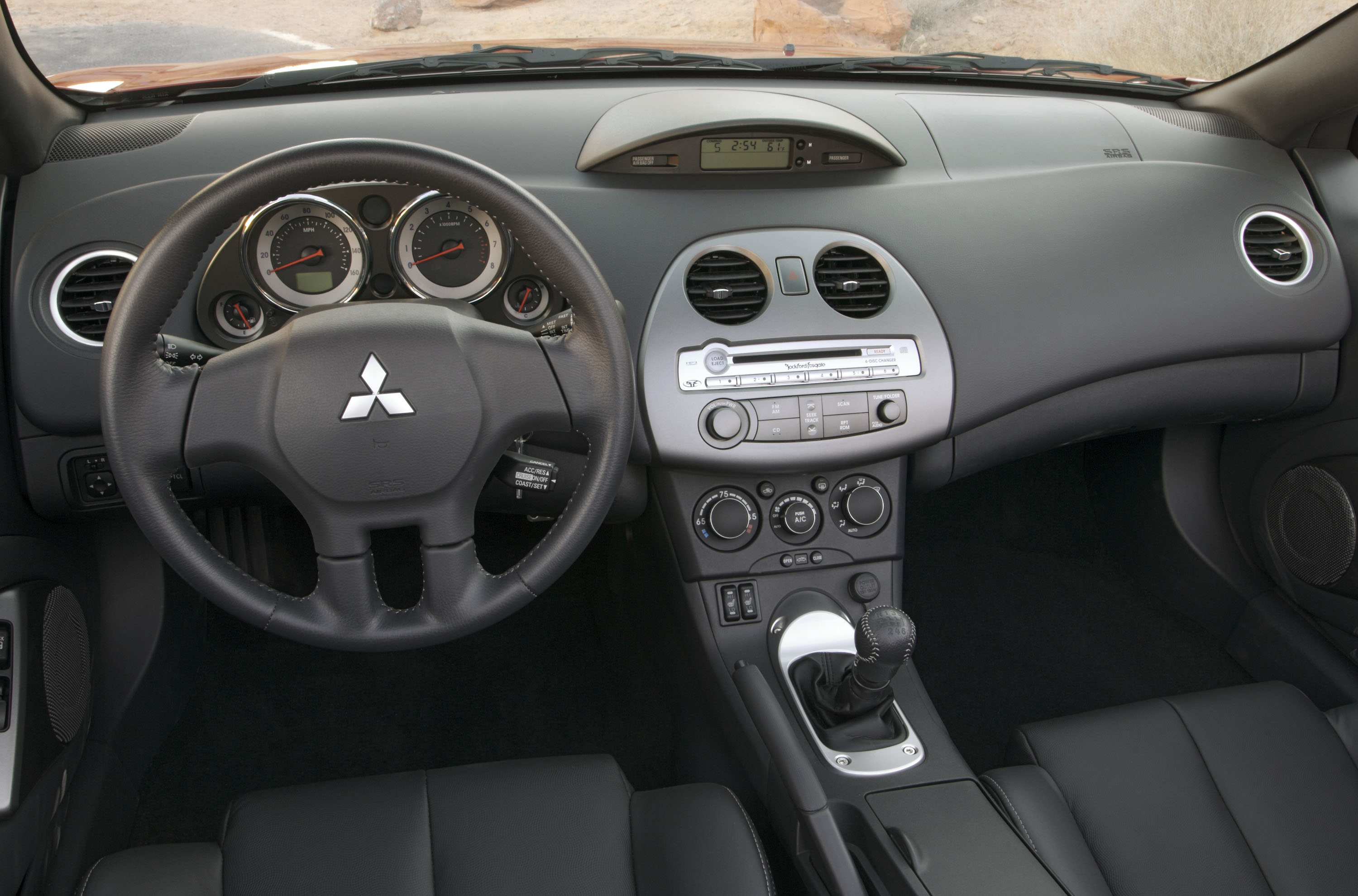 Mitsubishi Eclipse Spyder photo #12
