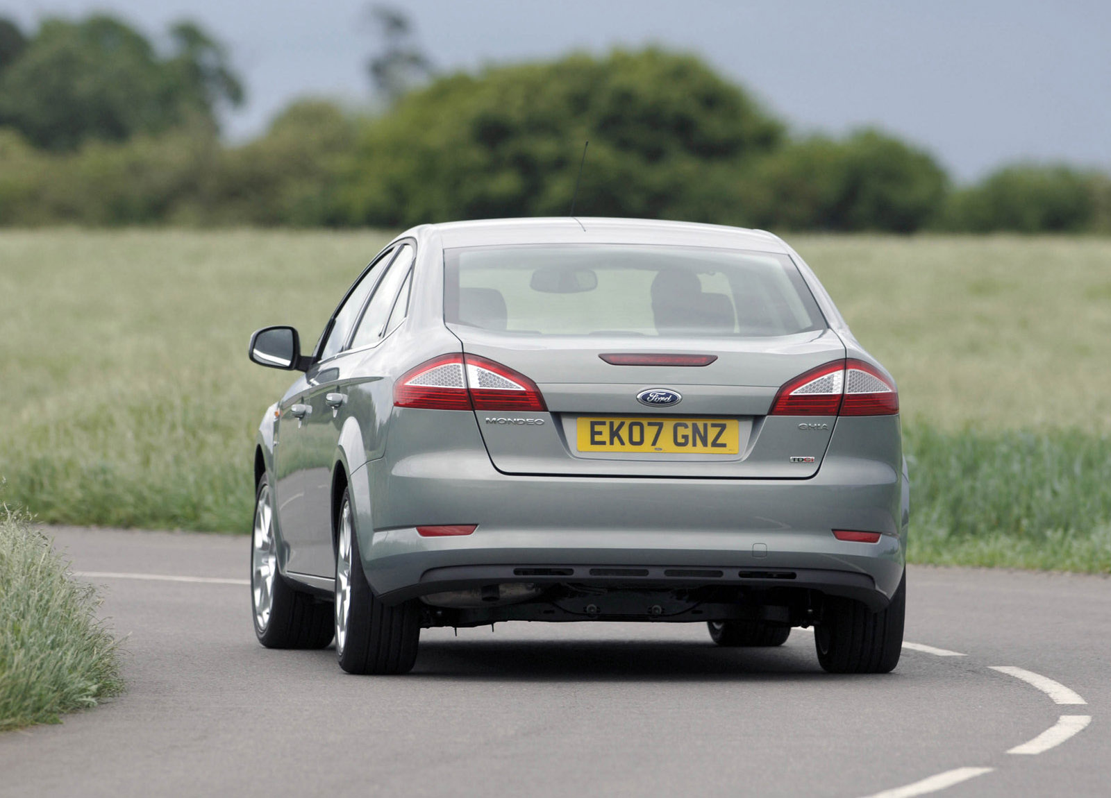 Ford Mondeo photo #22