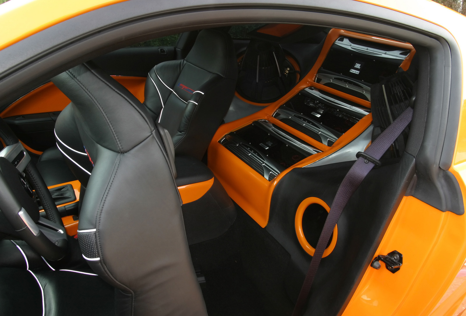 Мустанг gt520