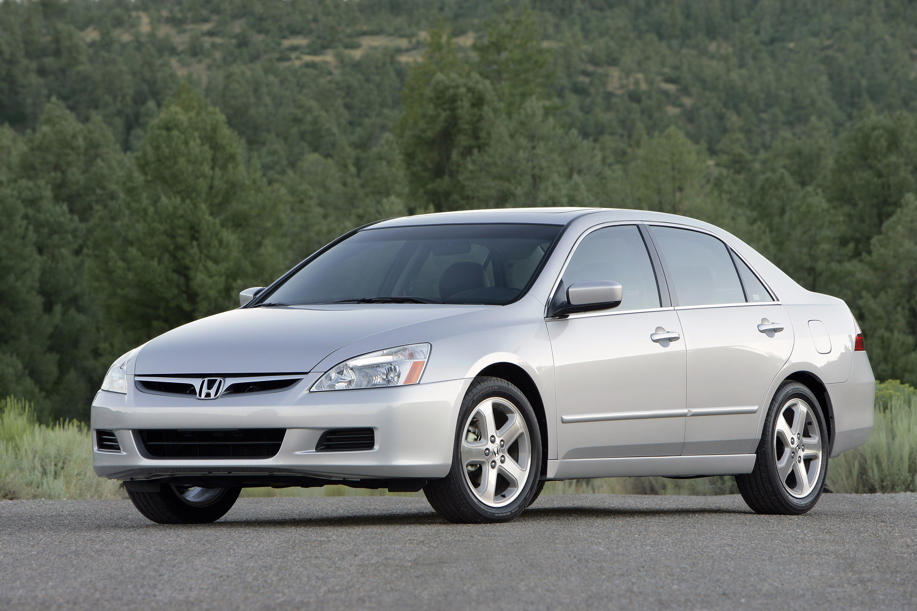 Honda Accord Sedan EX-L photo #2