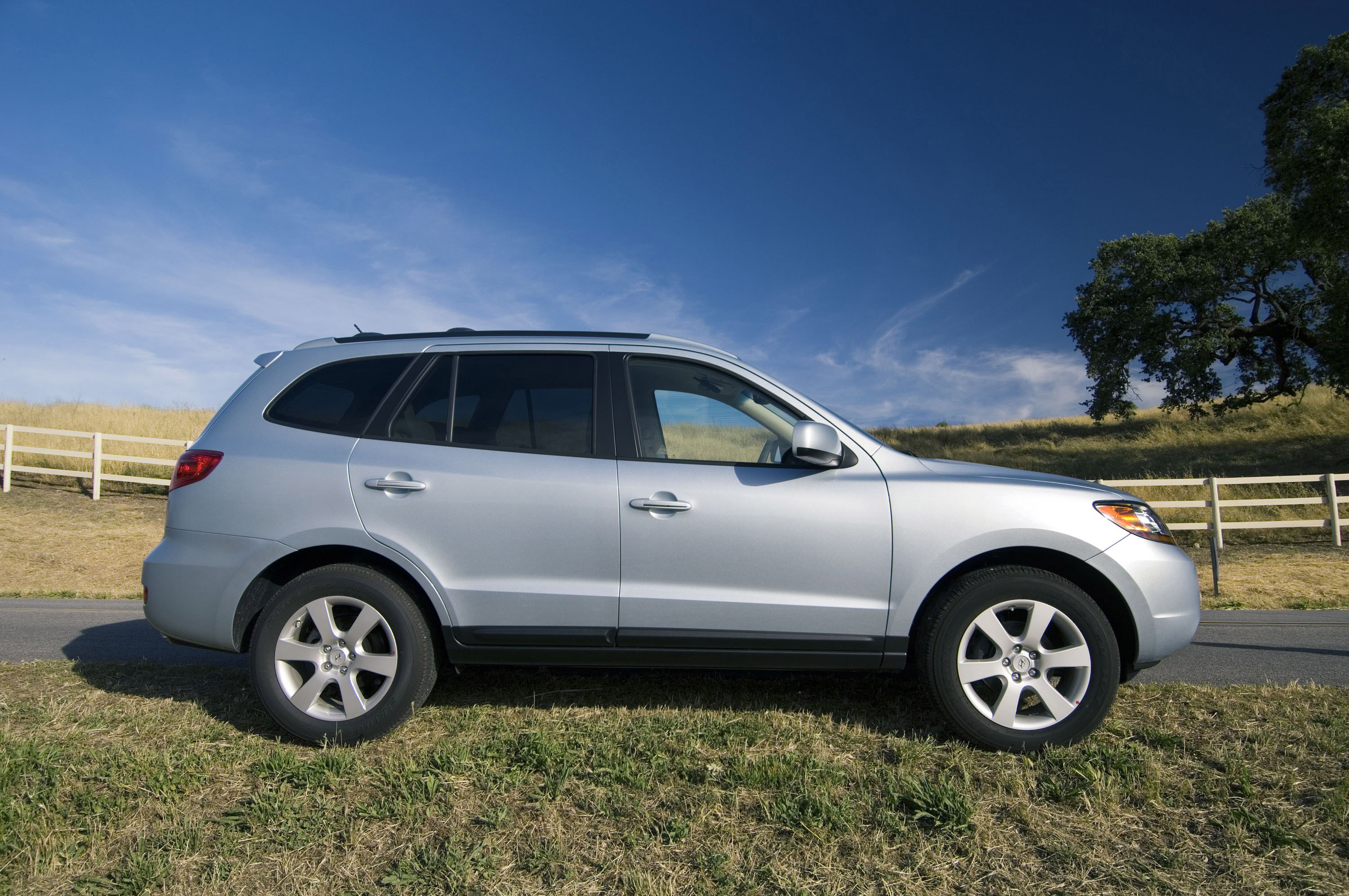 Hyundai Santa Fe photo #29
