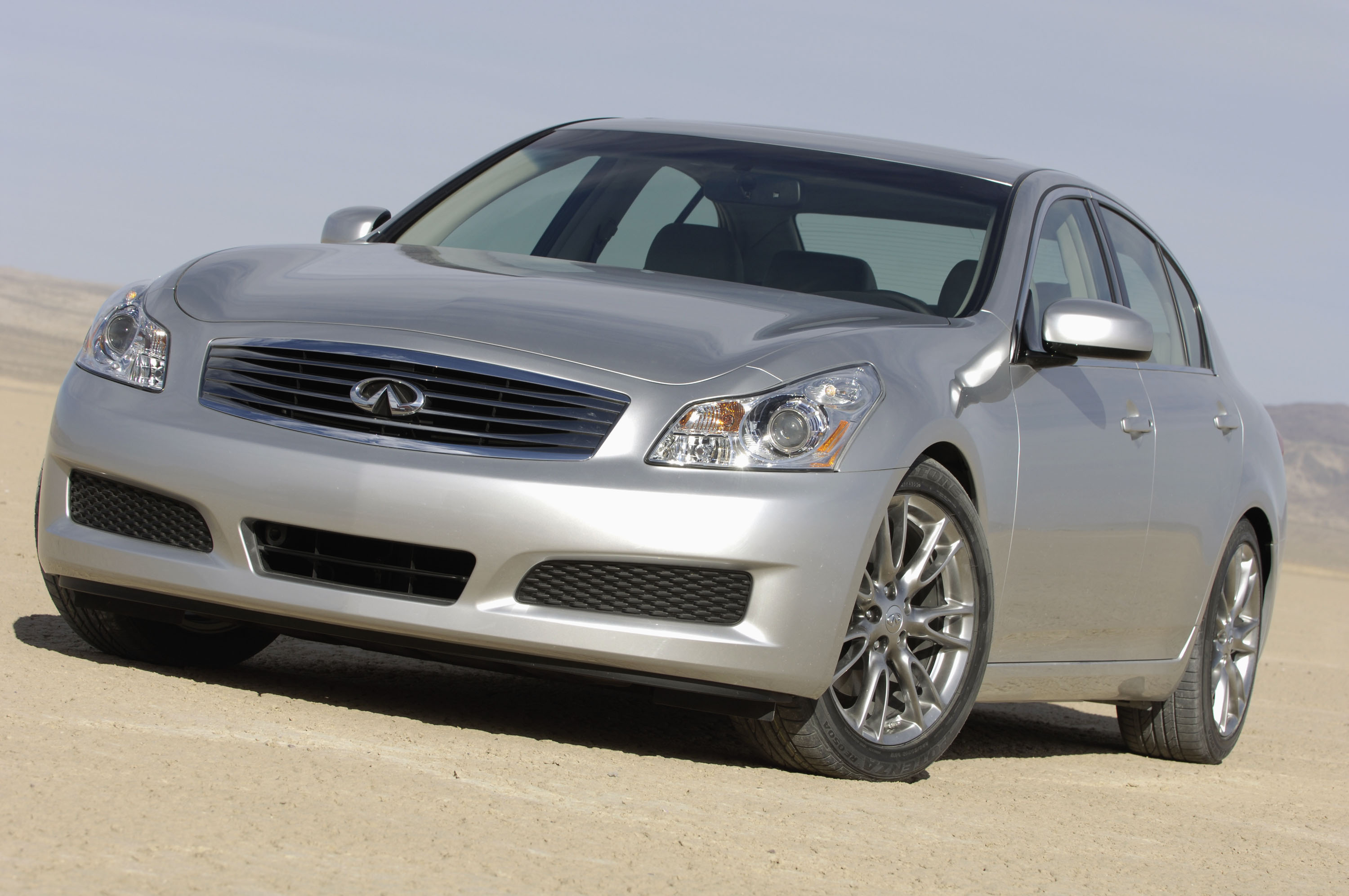 Infiniti G35 Sedan photo #2