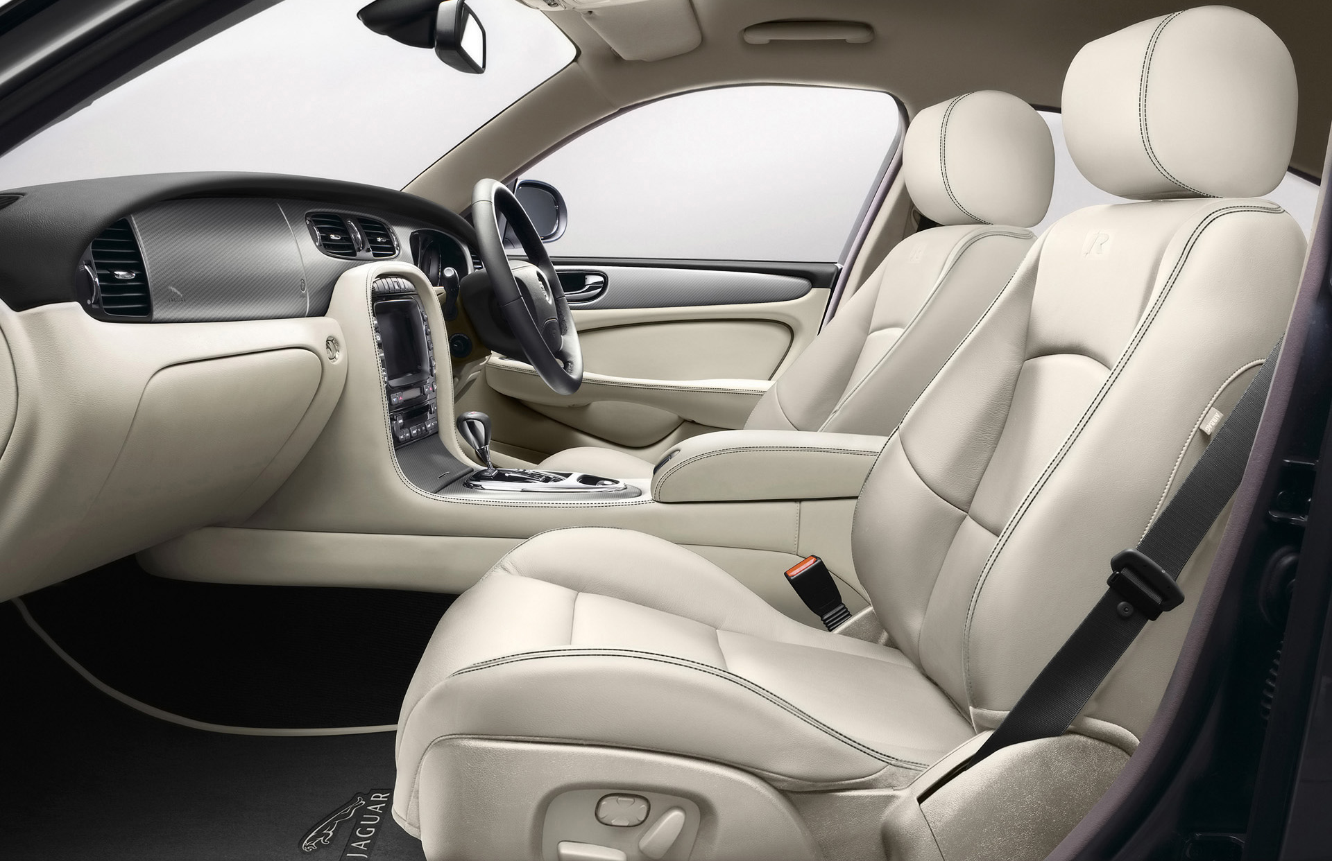 Jaguar XJR Portfolio photo #15