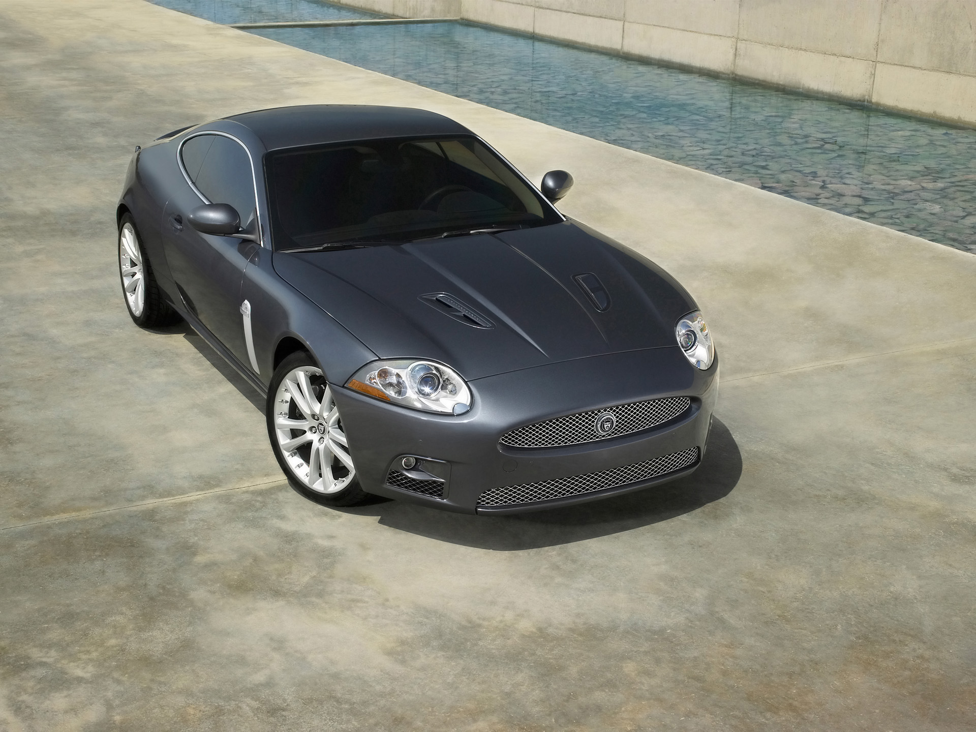 Jaguar XKR photo #1