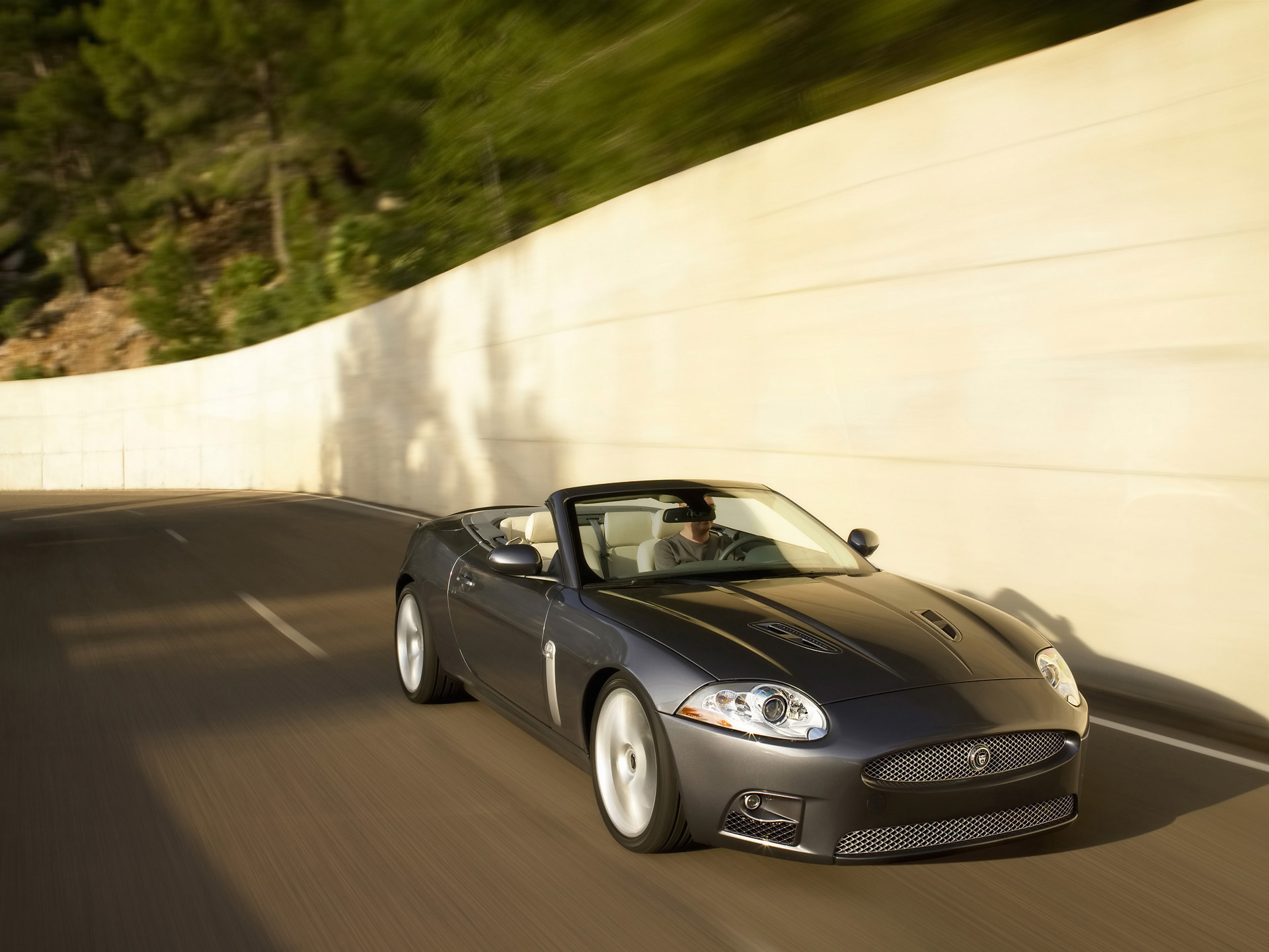 Jaguar XKR photo #7