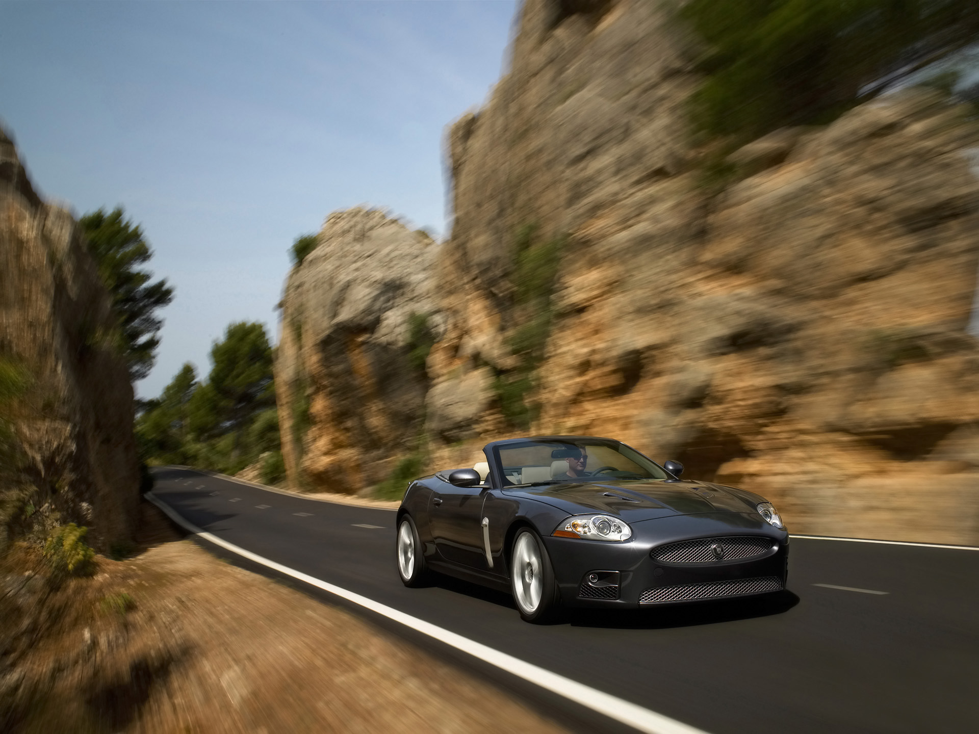Jaguar XKR photo #9