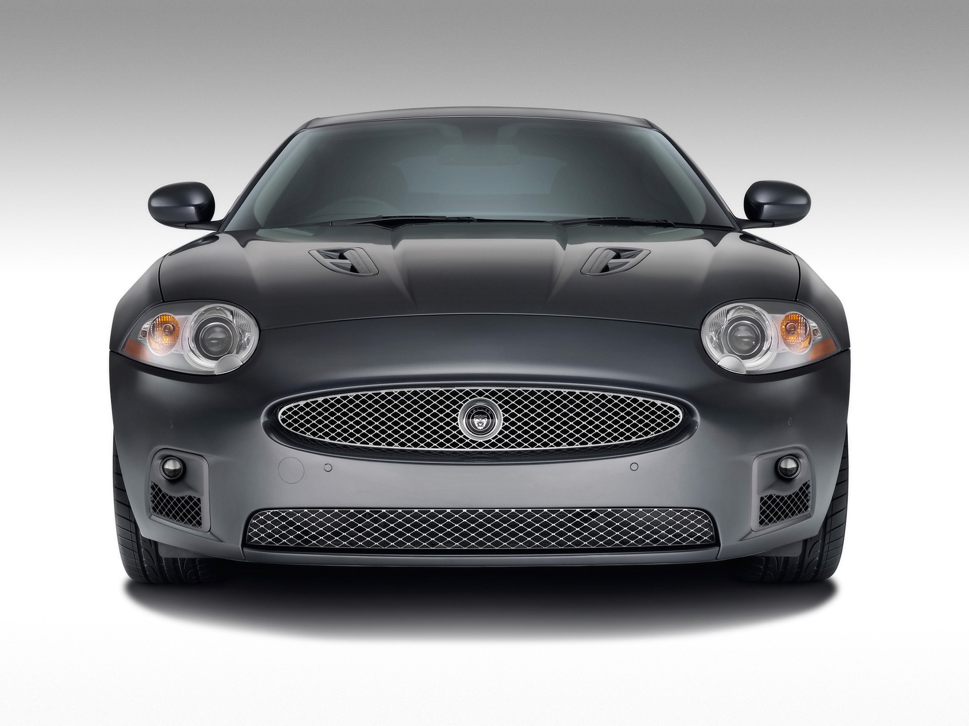 Jaguar XKR photo #13