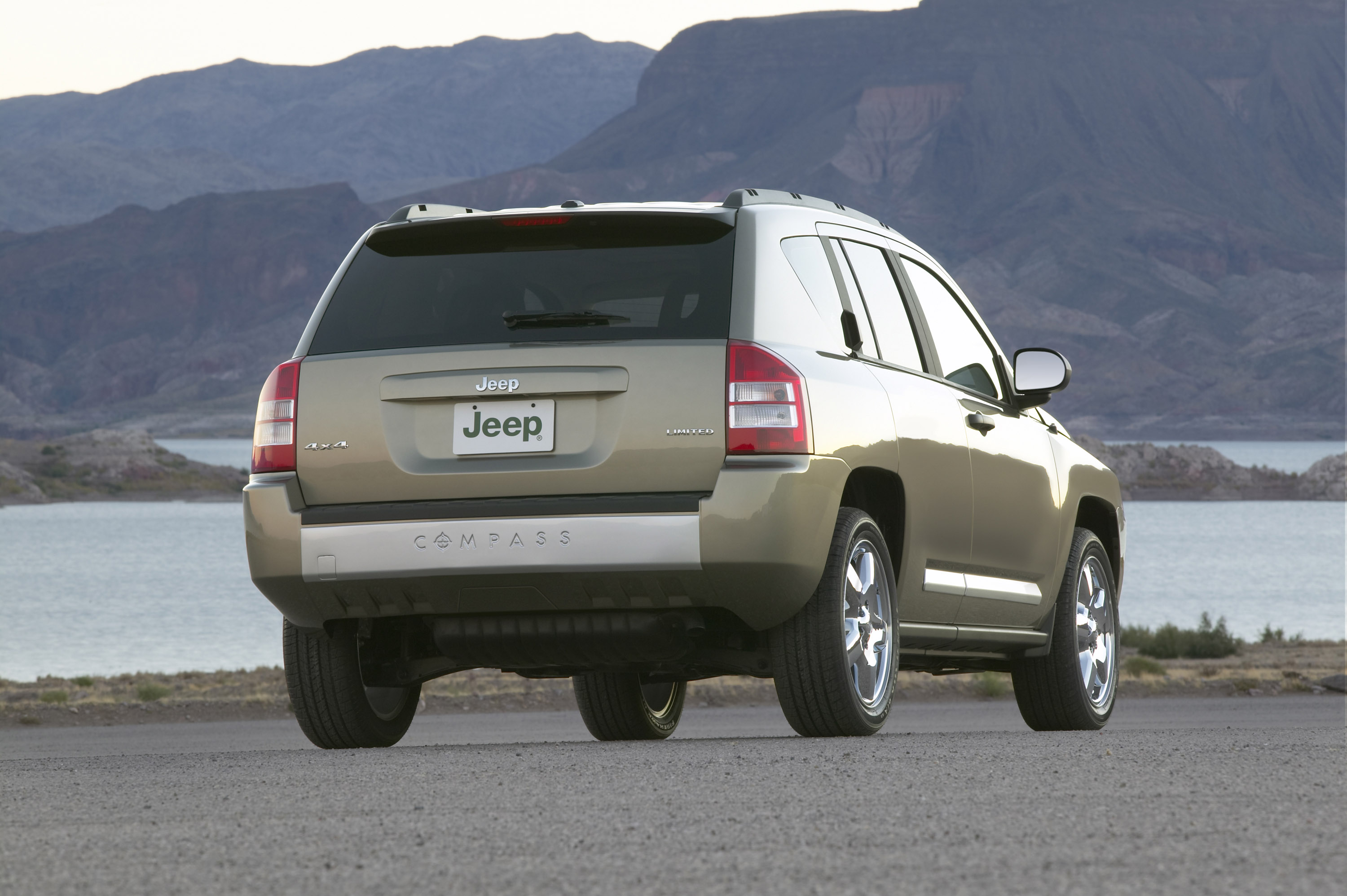 Jeep Compass photo #9