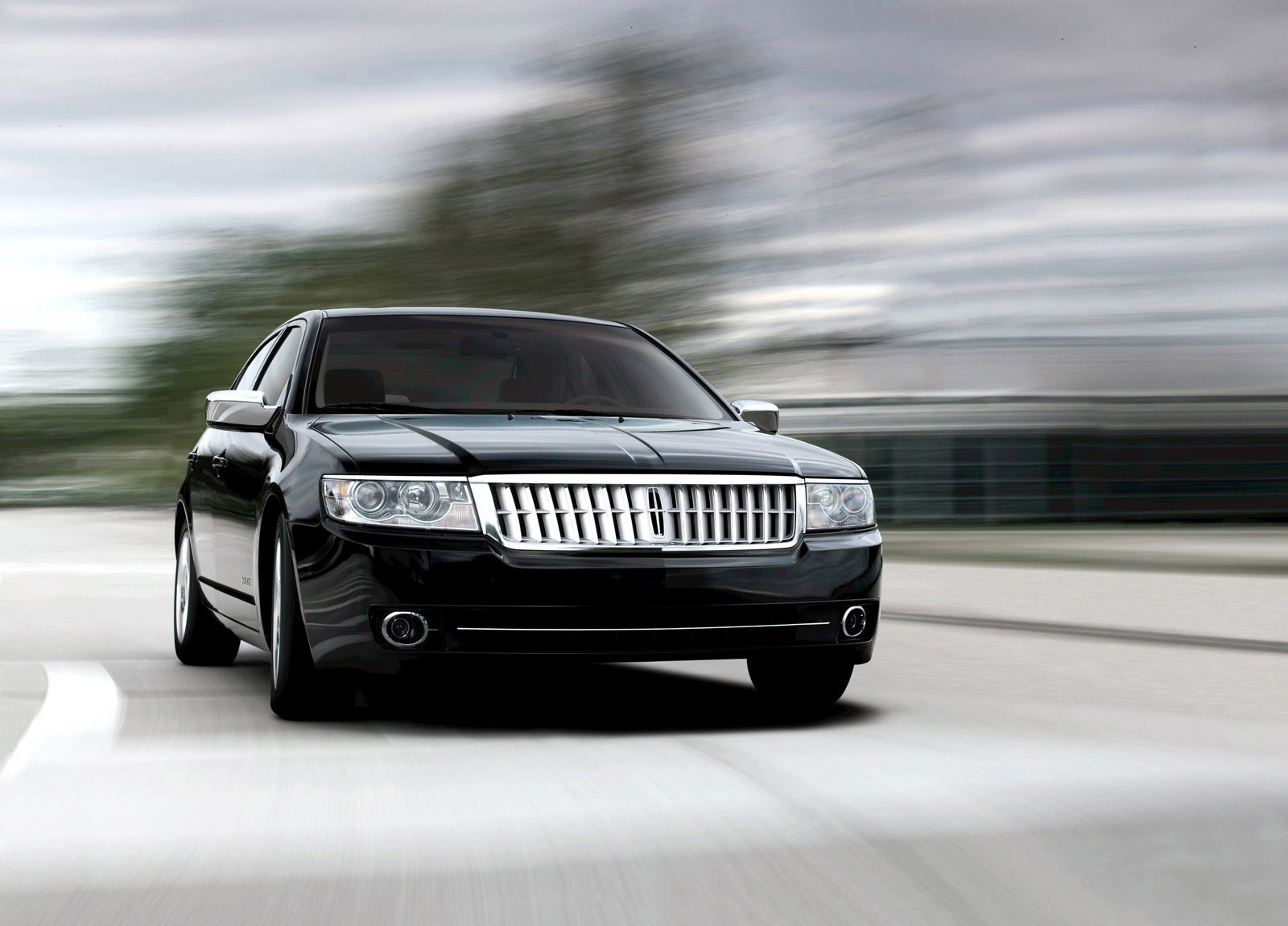 Lincoln MKZ photo #2