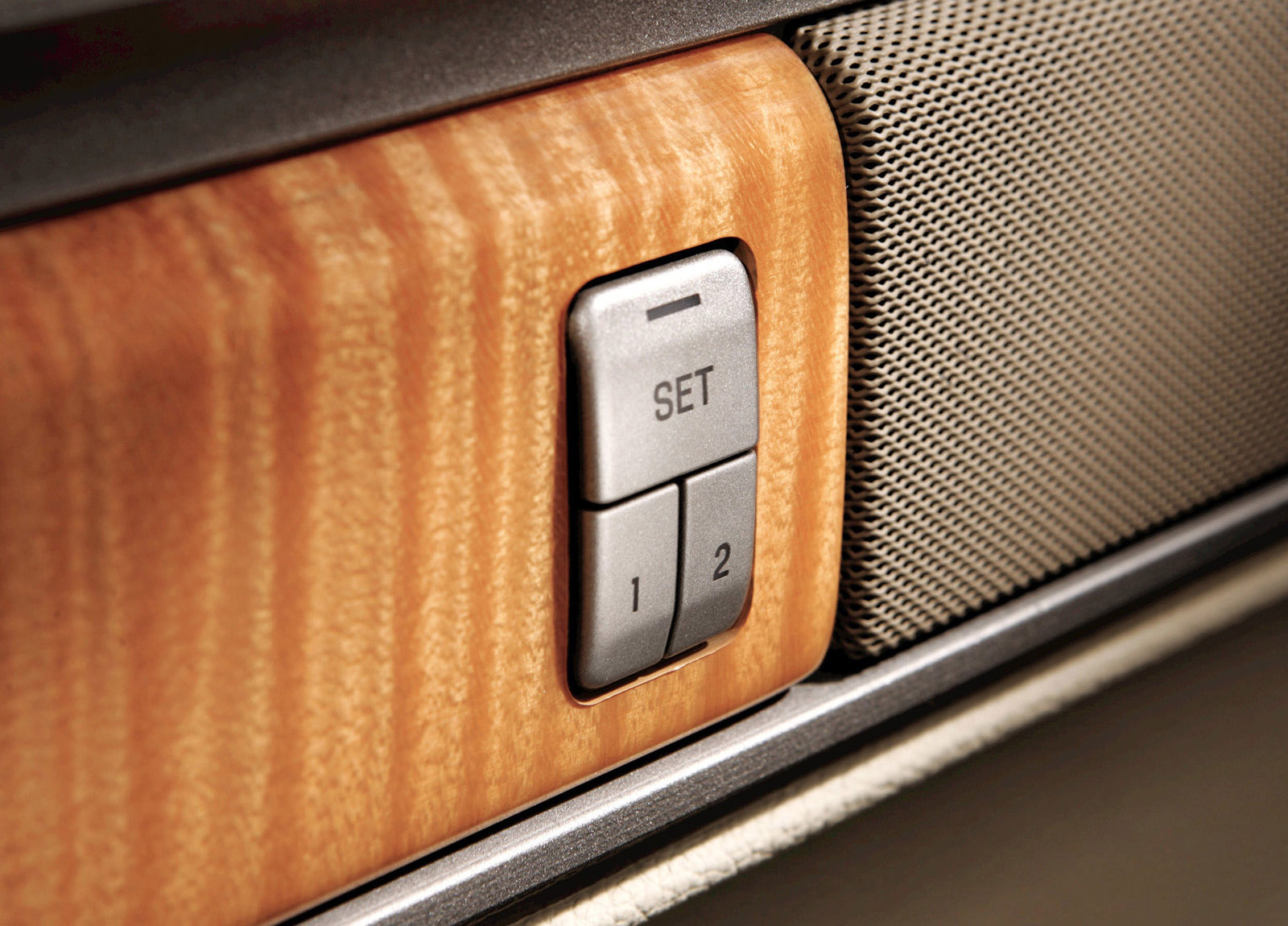 Lincoln MKZ photo #19