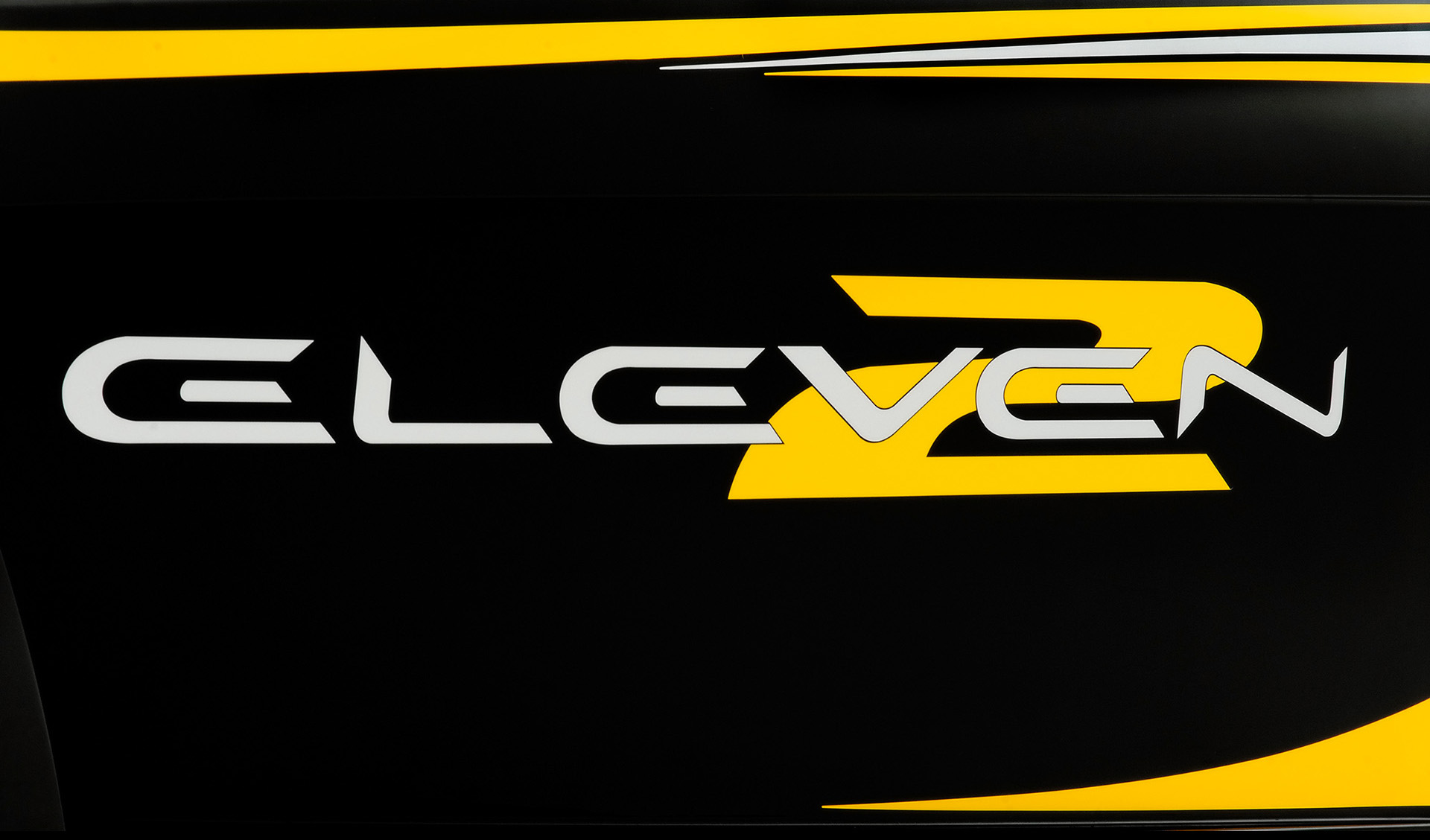 Lotus 2 Eleven photo #16