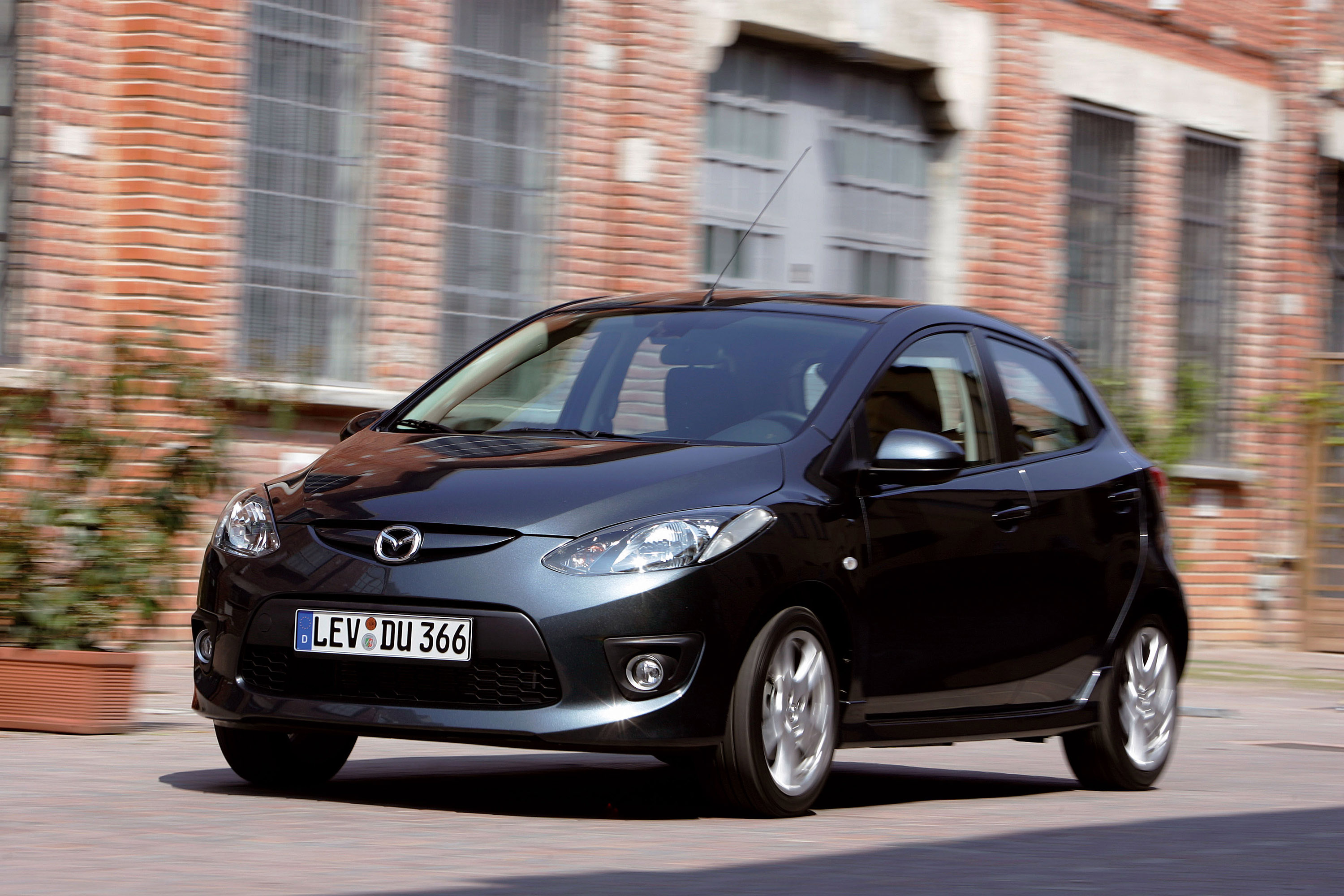 Mazda 2 photo #20