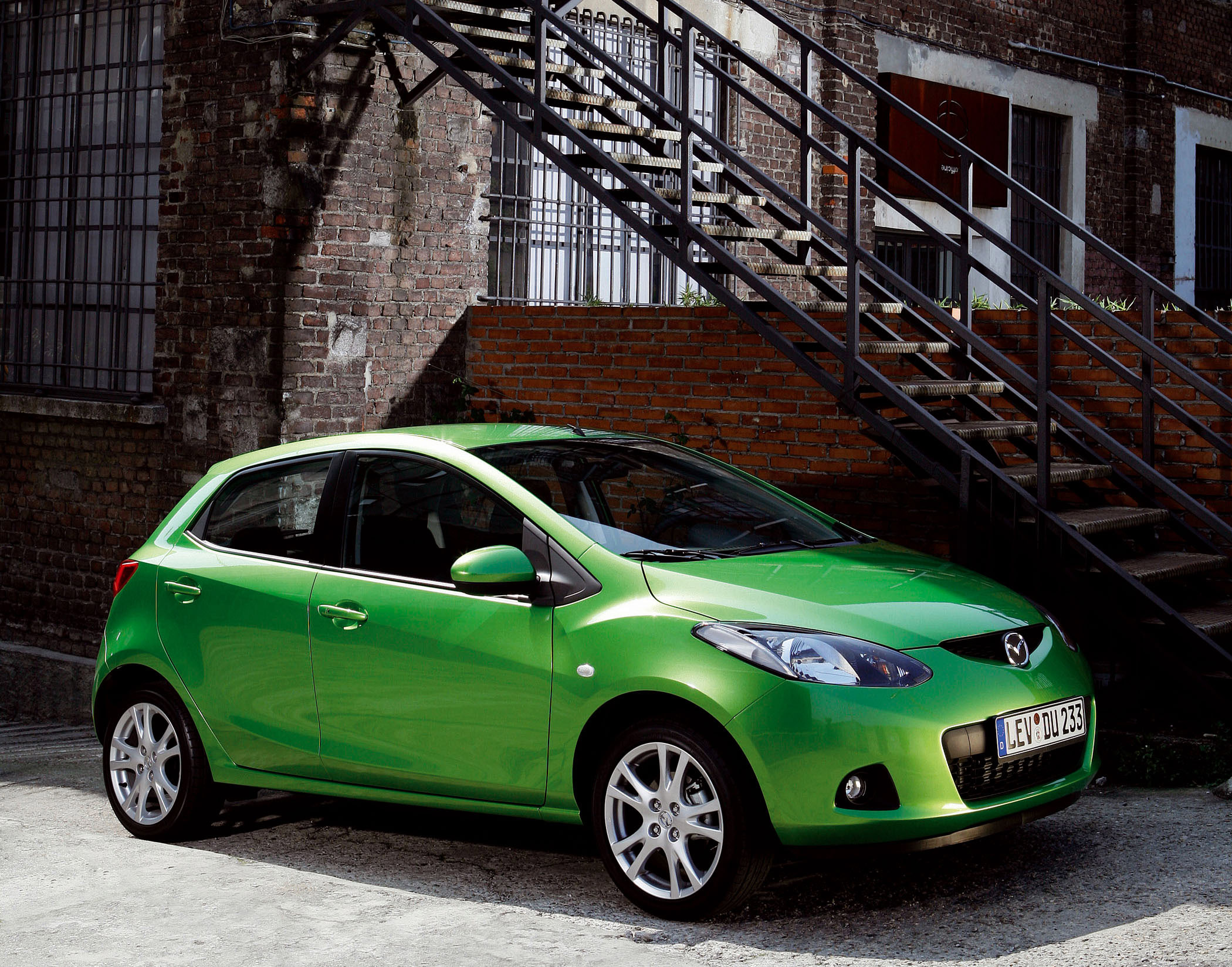 Mazda 2 photo #23