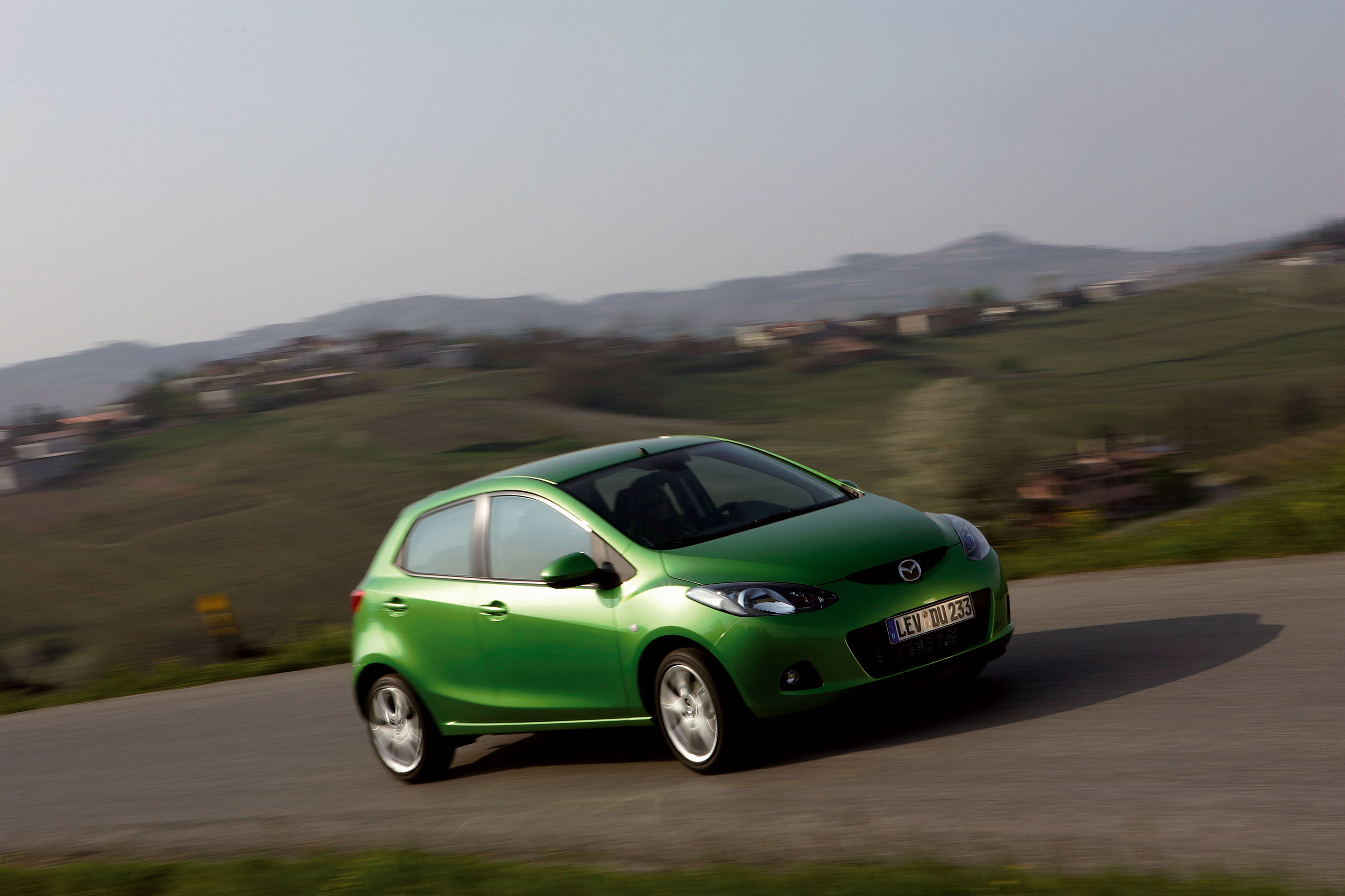 Mazda 2 photo #30