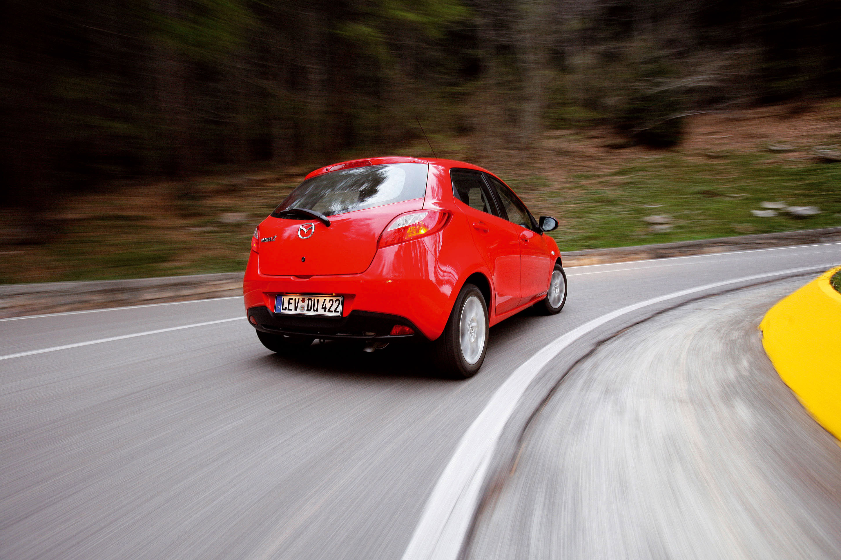 Mazda 2 photo #39