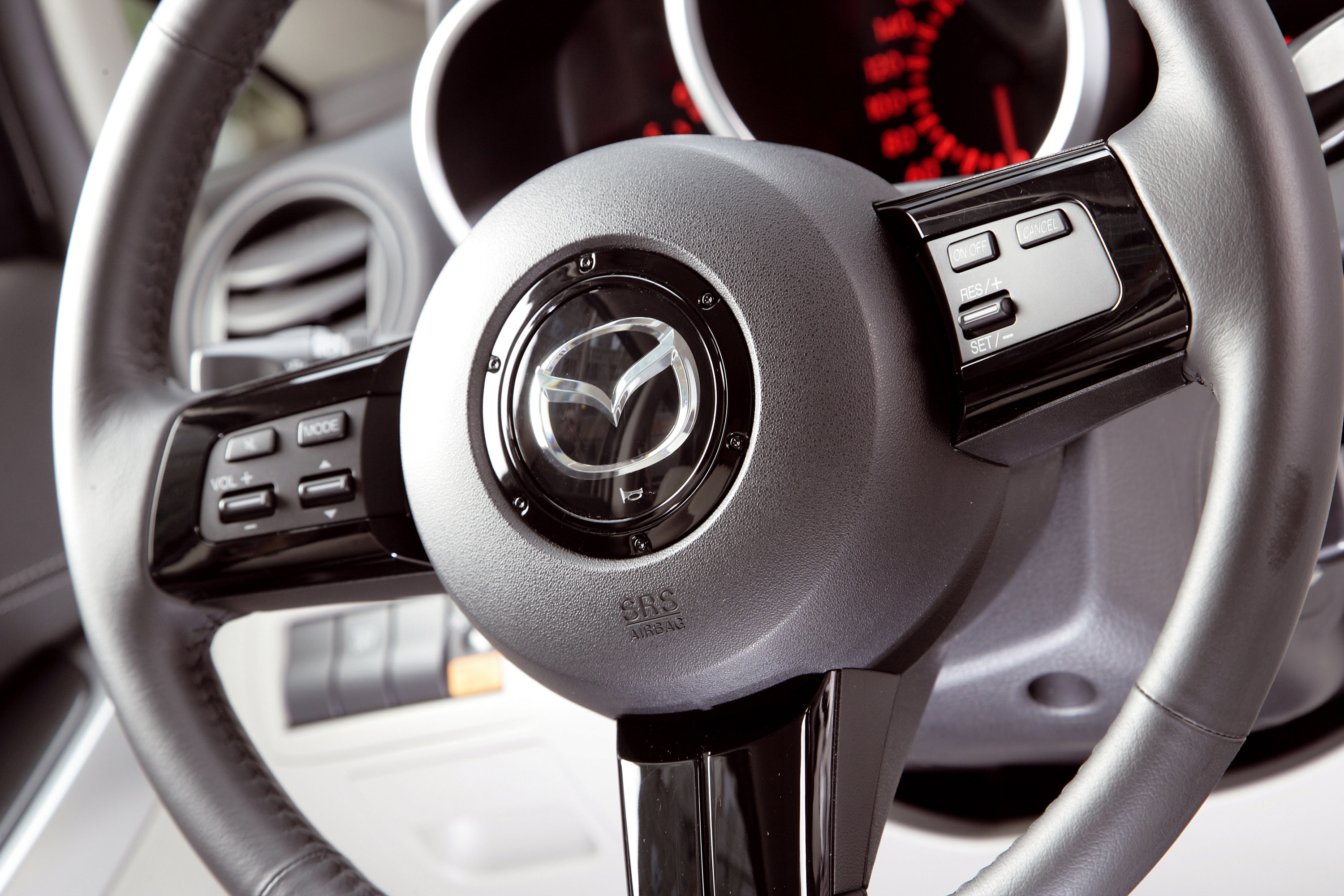 Mazda CX-7 photo #33