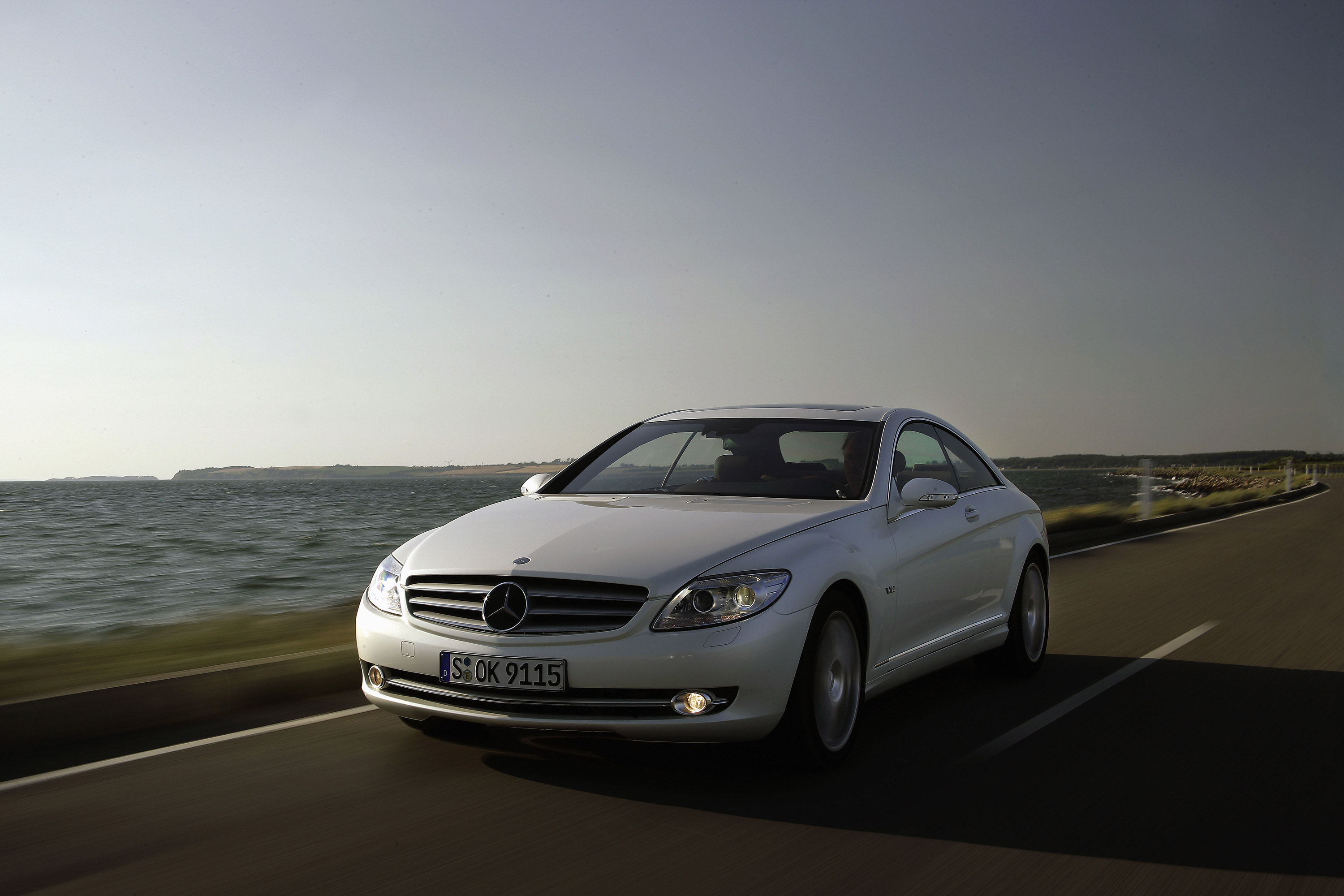 Mercedes-Benz CL 600 photo #19
