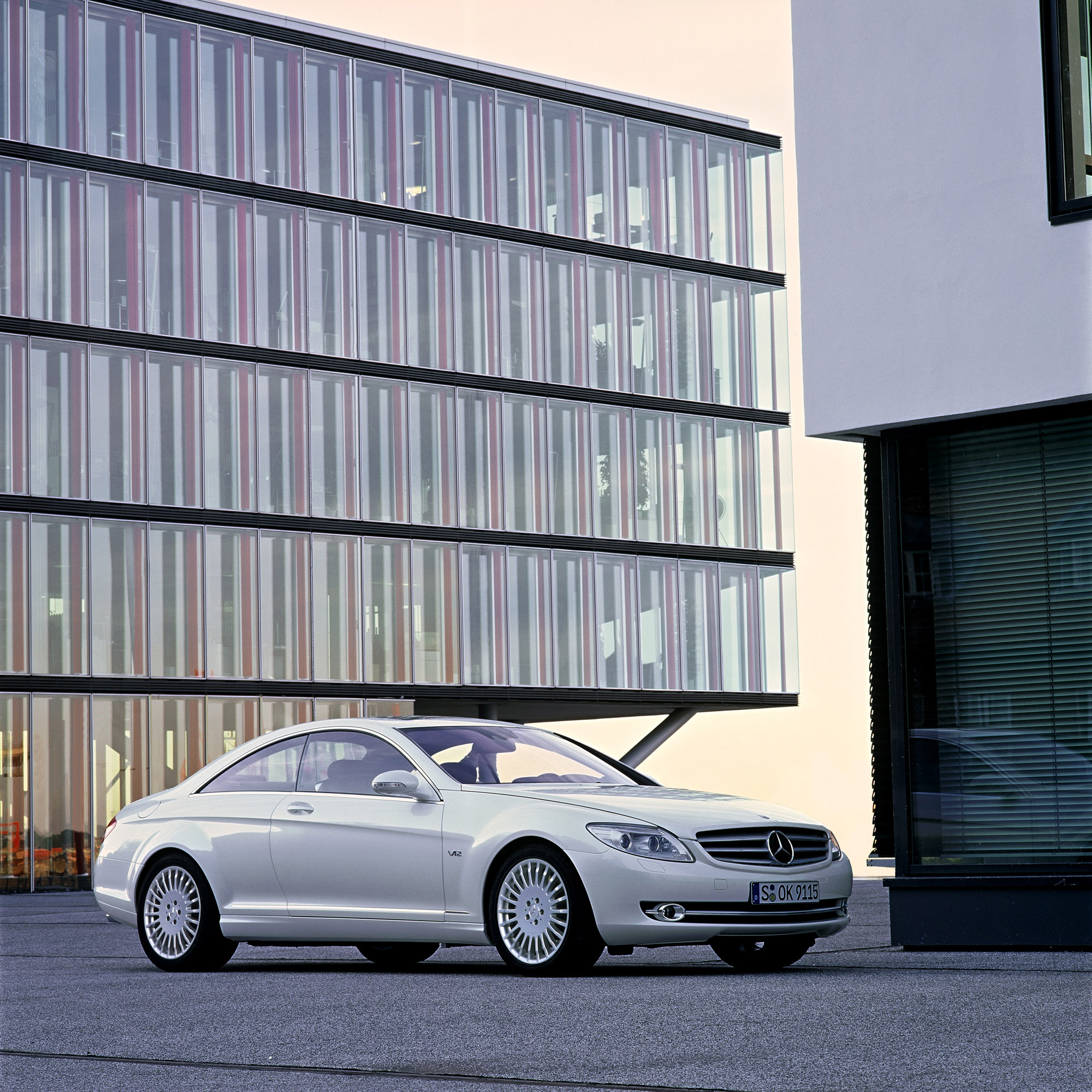 Mercedes-Benz CL 600 photo #40