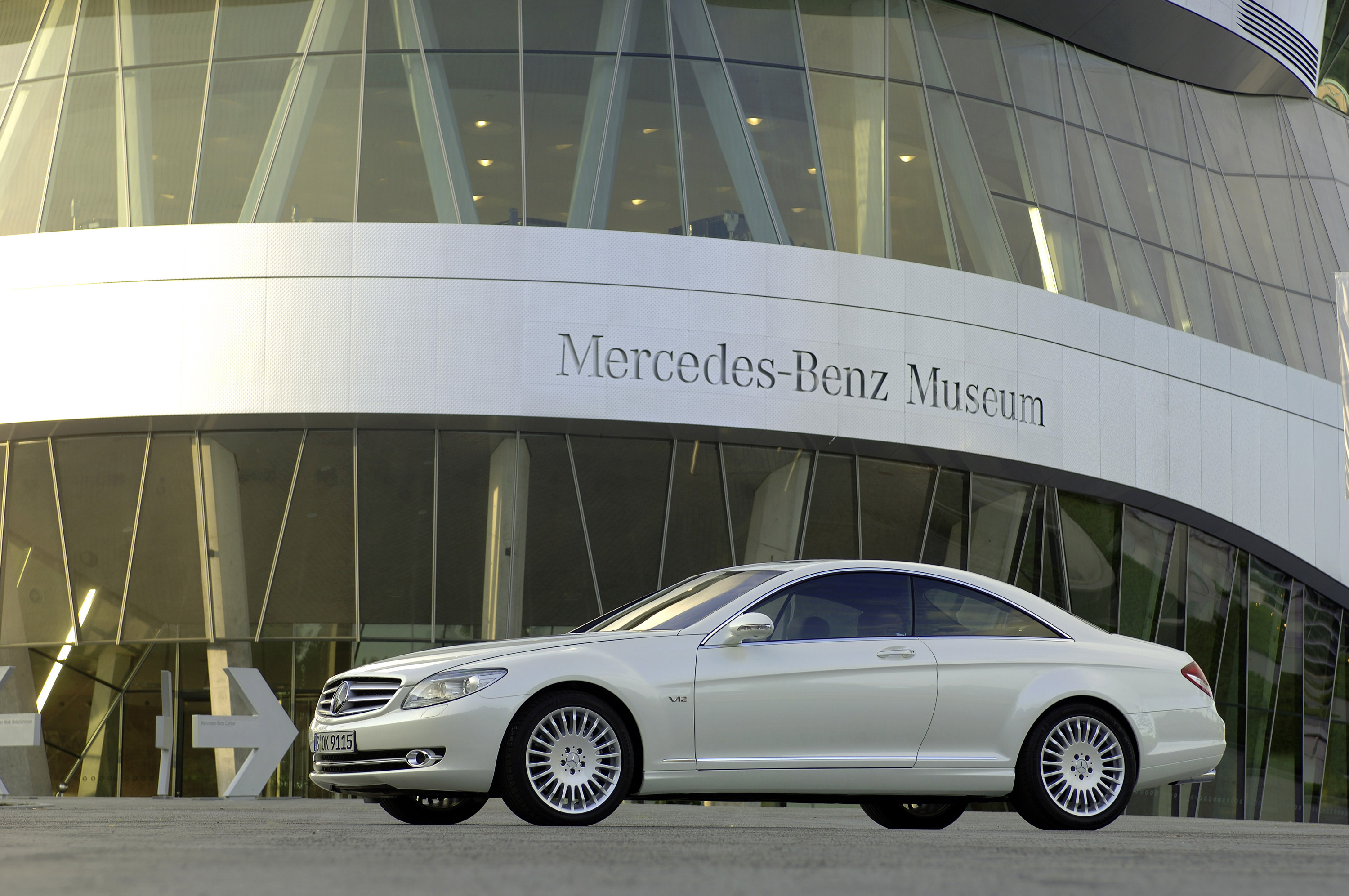 Mercedes-Benz CL 600 photo #54