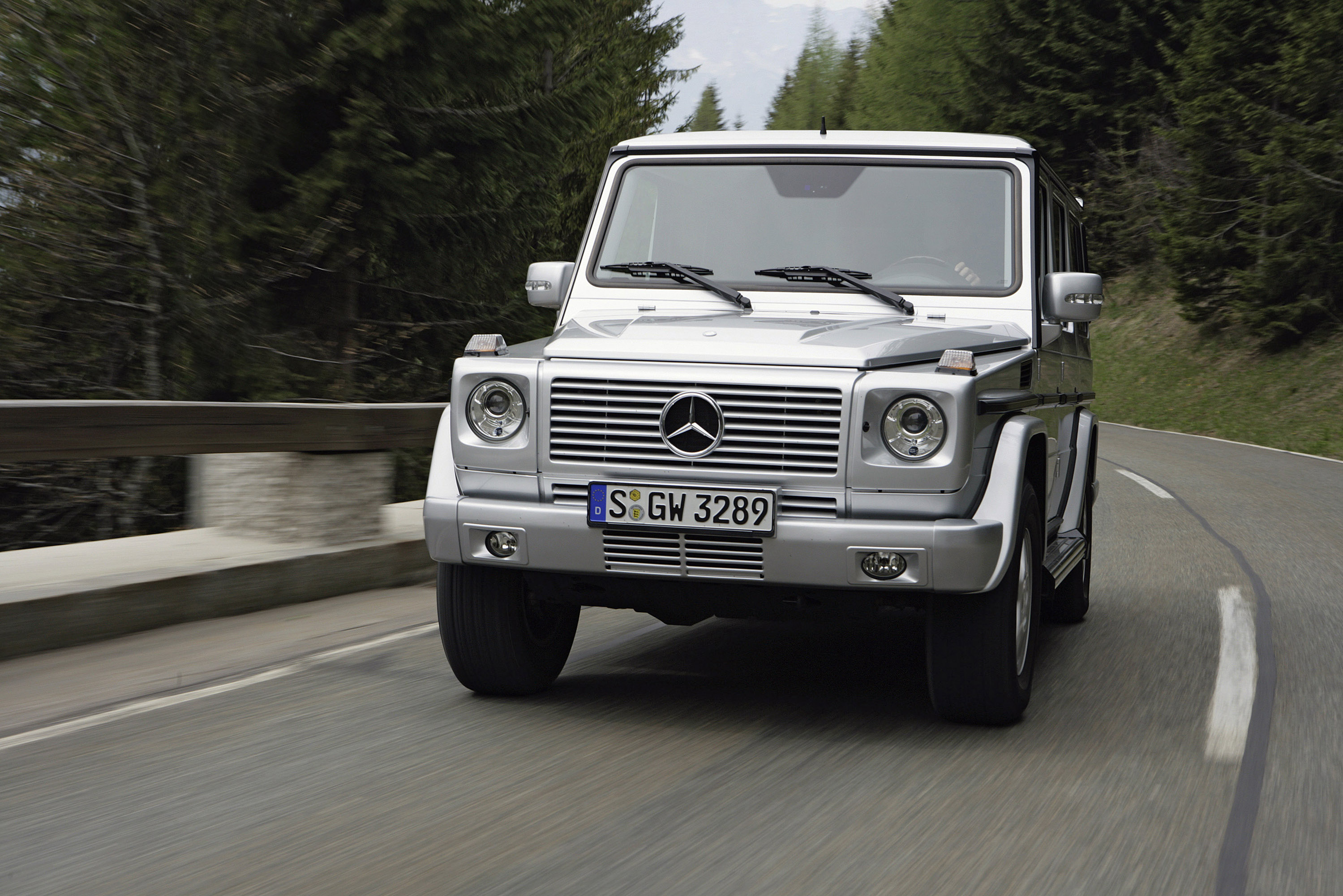 Mercedes-Benz G-Class photo #2