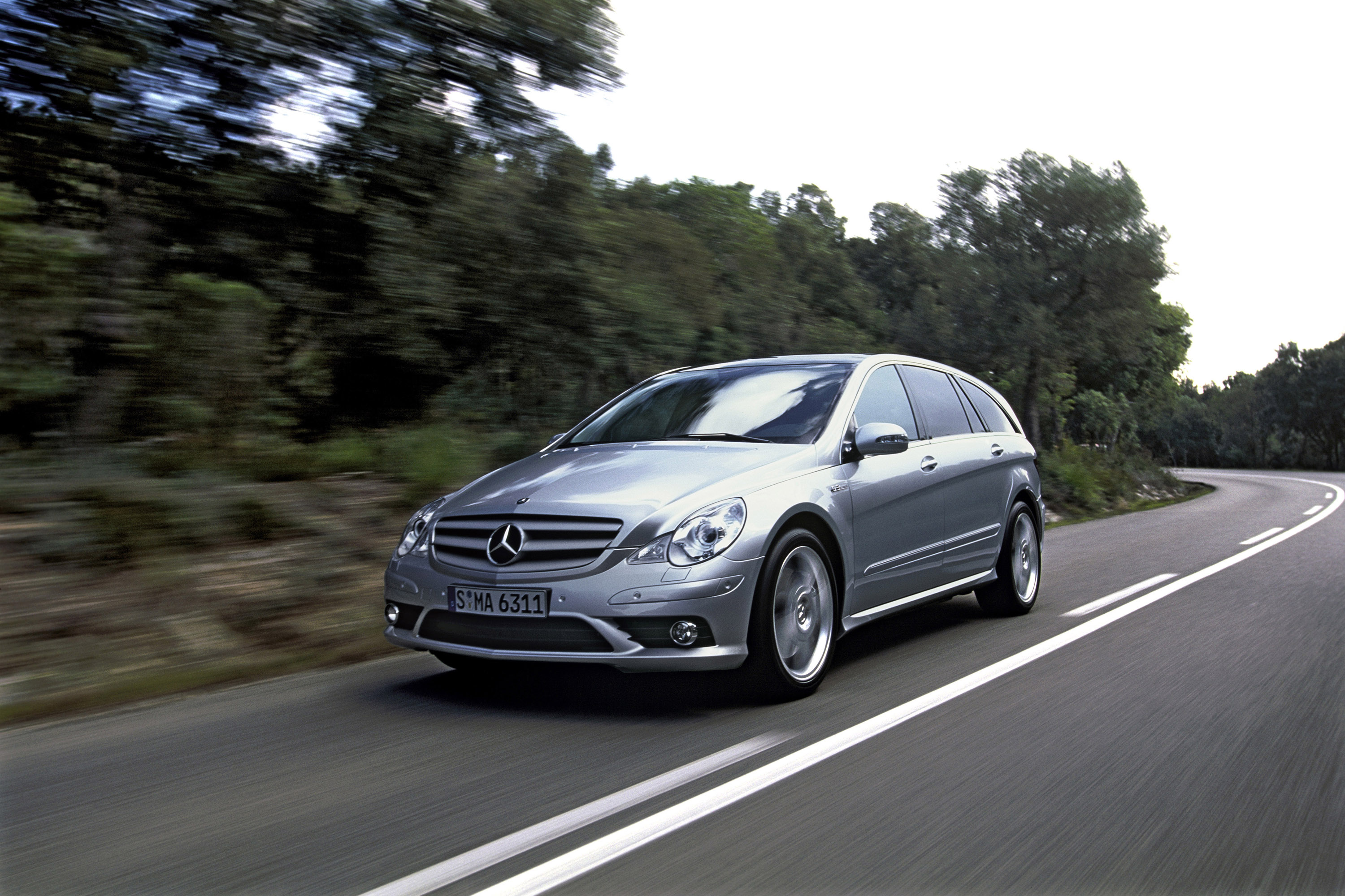 Mercedes-Benz R 63 AMG photo #19