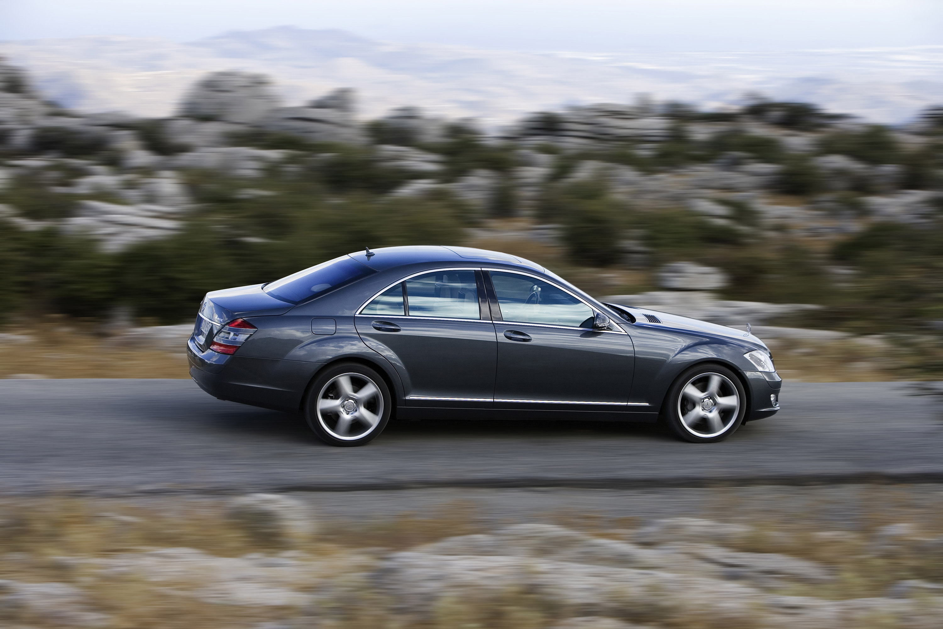 Mercedes-Benz S 500 4MATIC photo #18