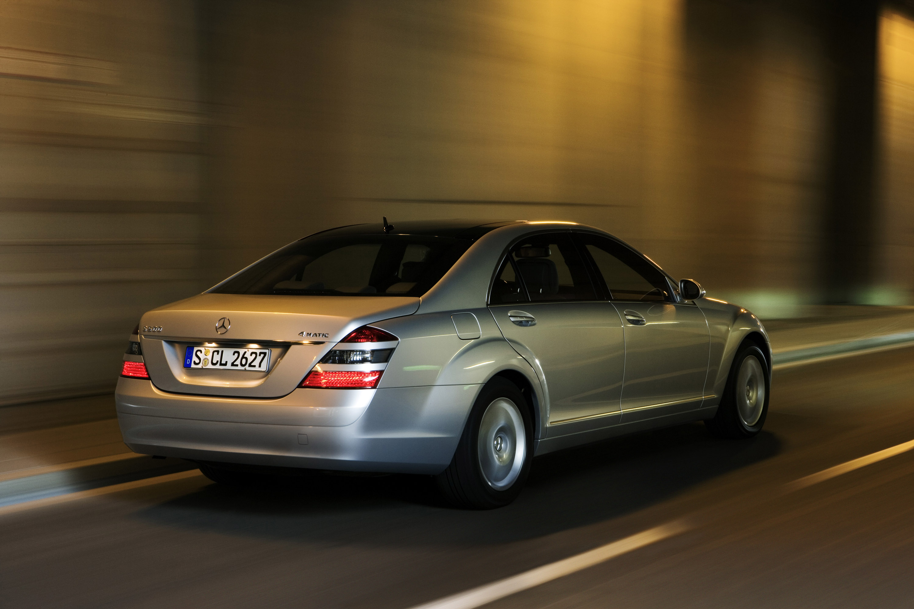 Mercedes-Benz S 500 4MATIC photo #25