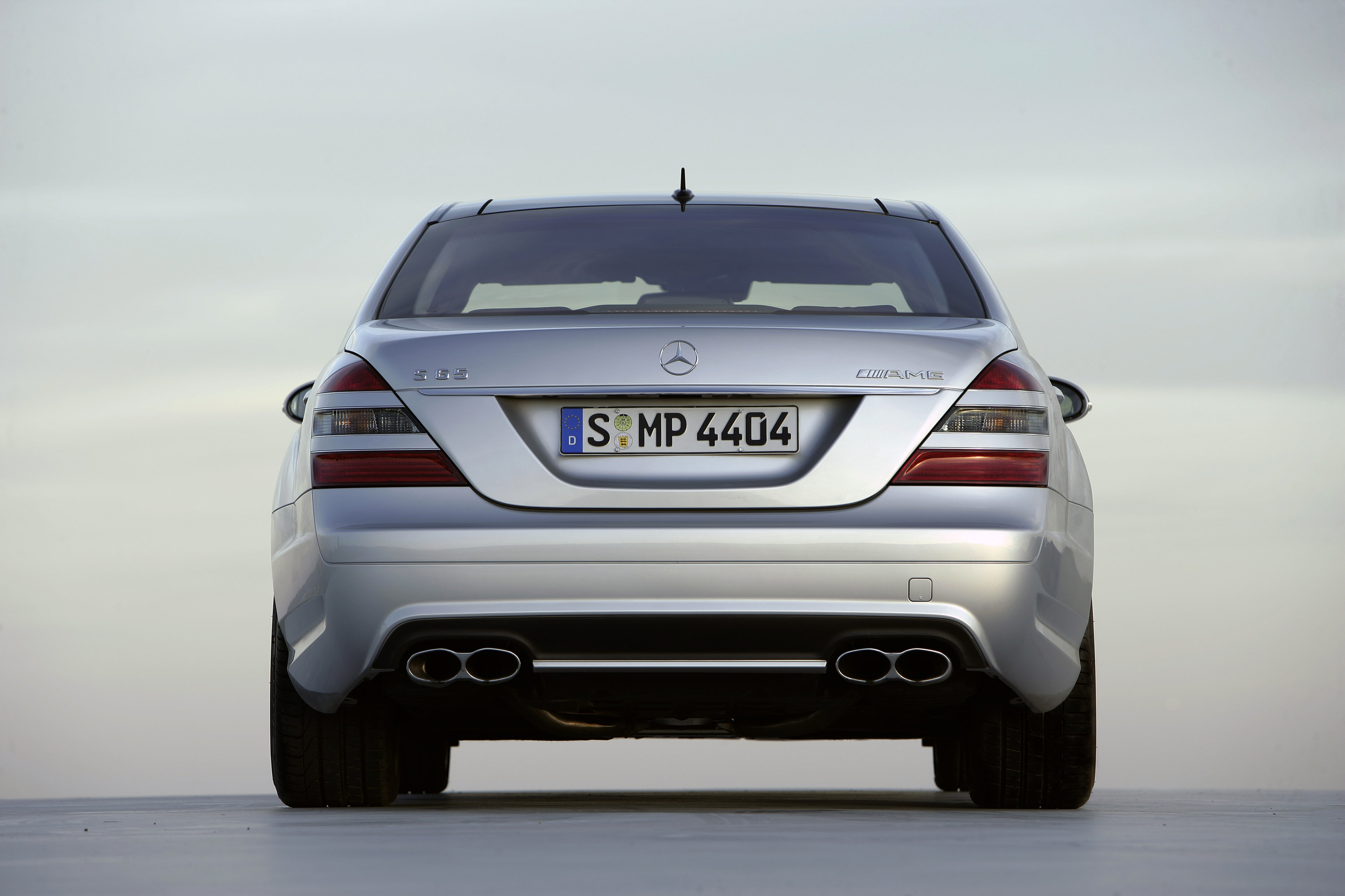 Mercedes-Benz S65 AMG photo #16