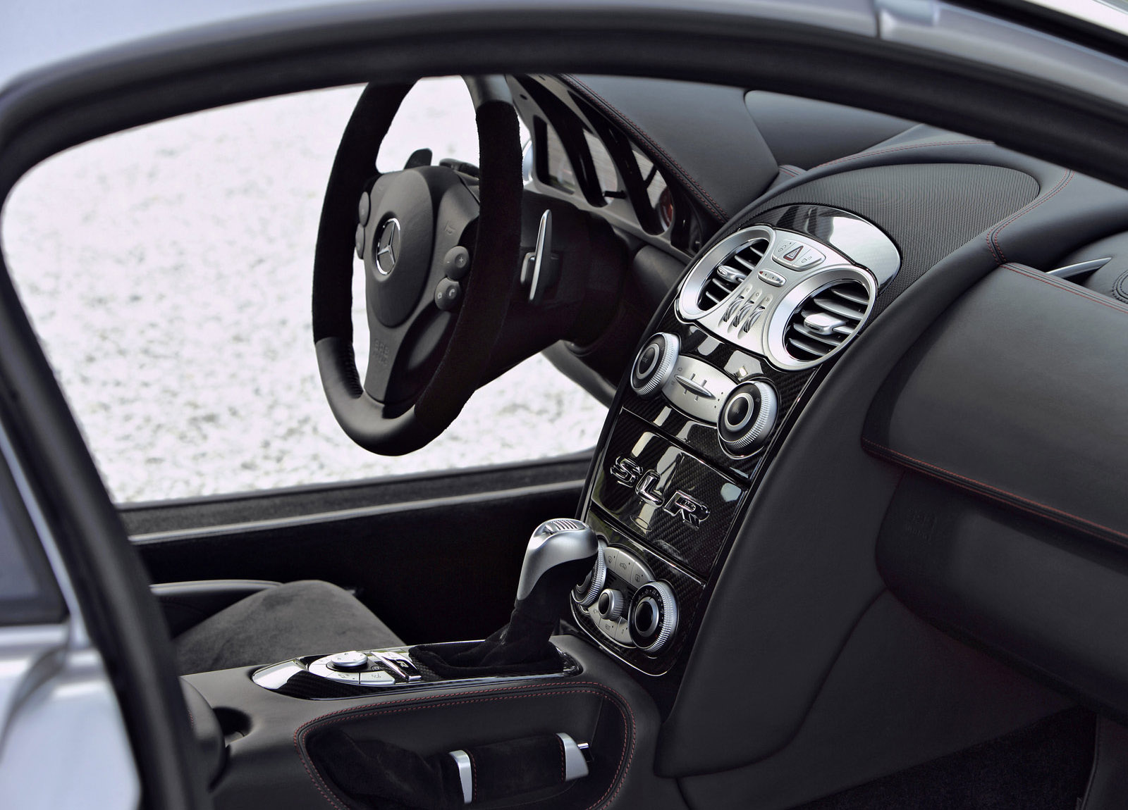 Mercedes-Benz SLR 722 Edition photo #46
