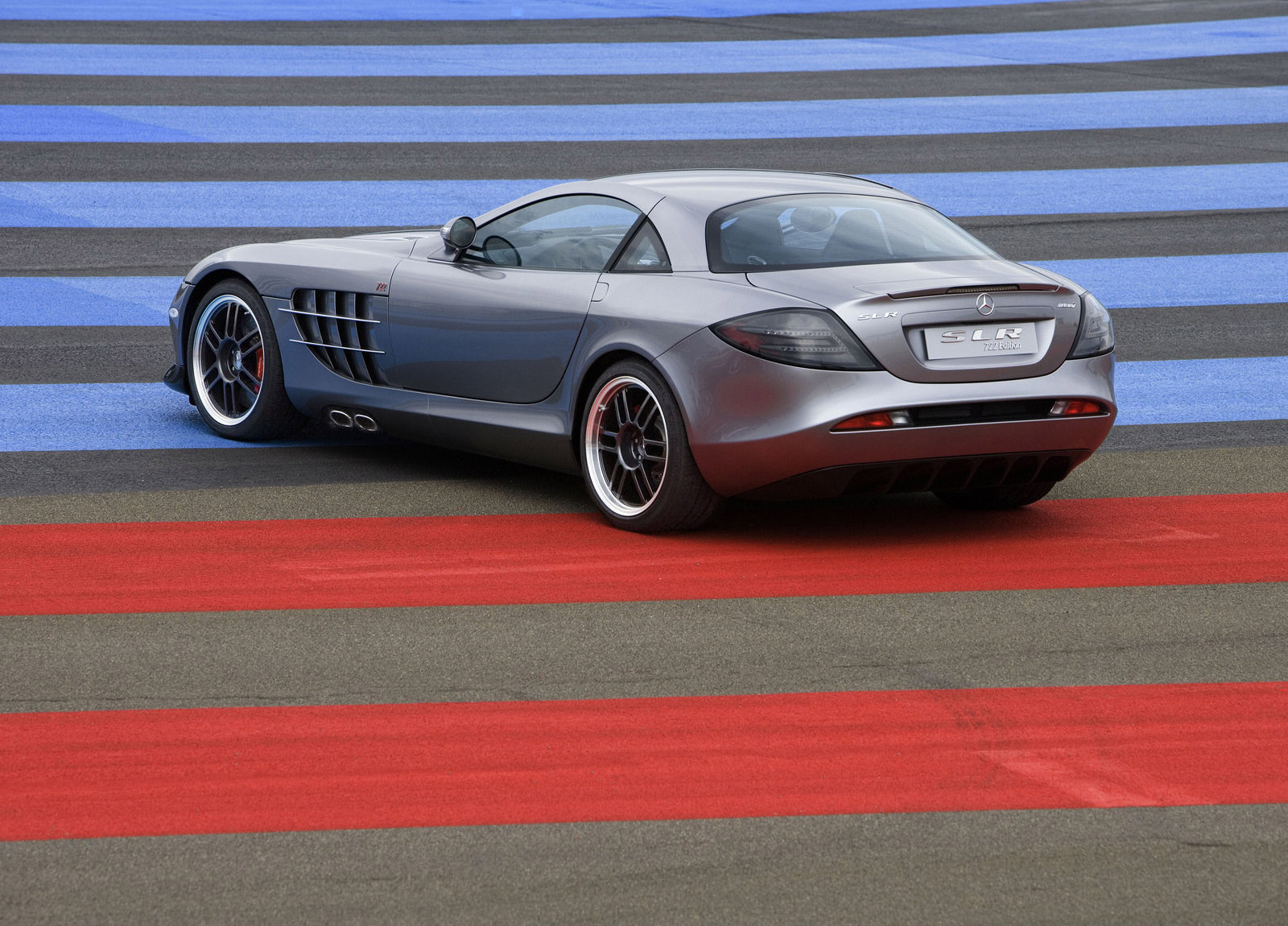 Mercedes-Benz SLR 722 Edition photo #48