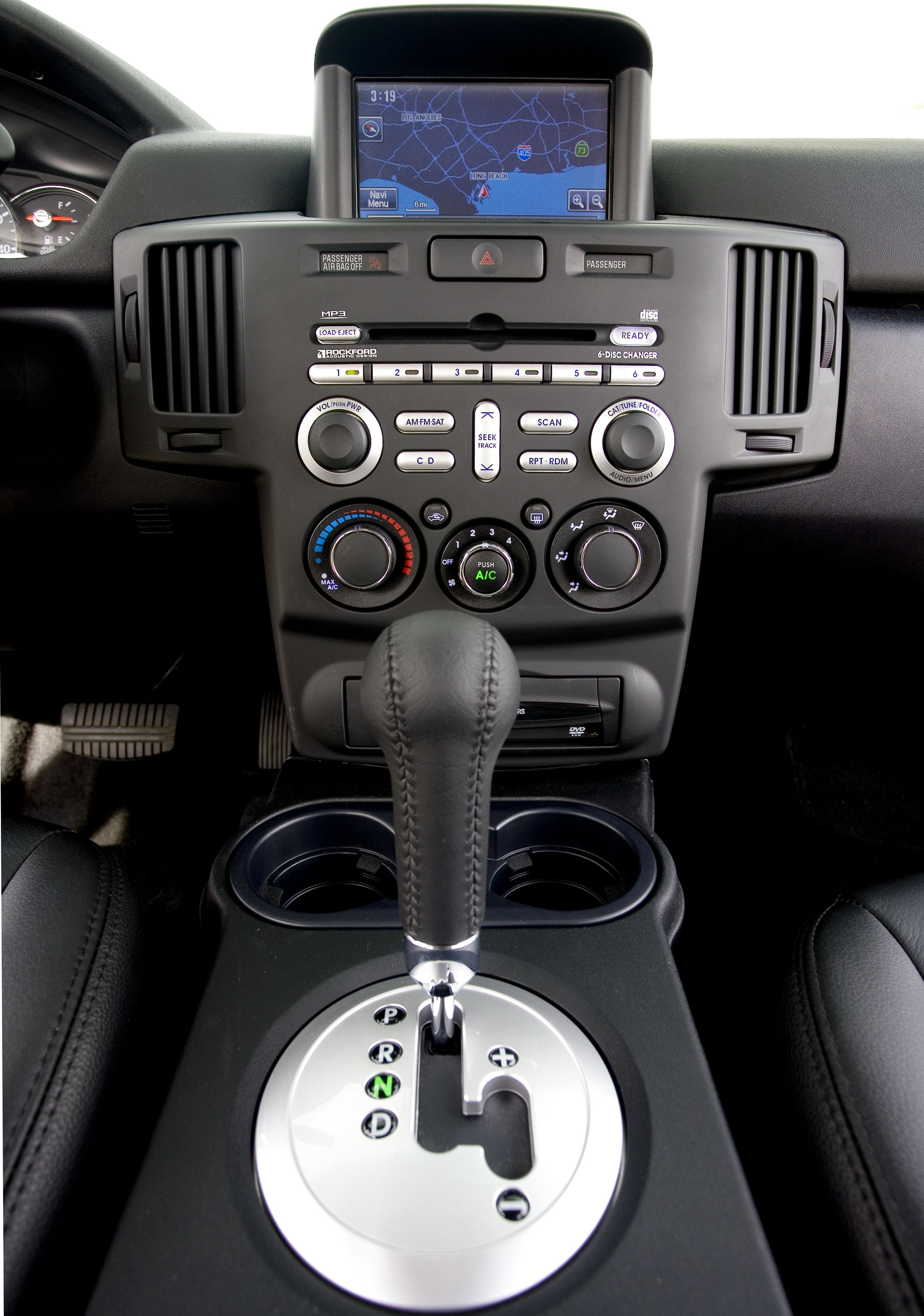 Mitsubishi Endeavor photo #8