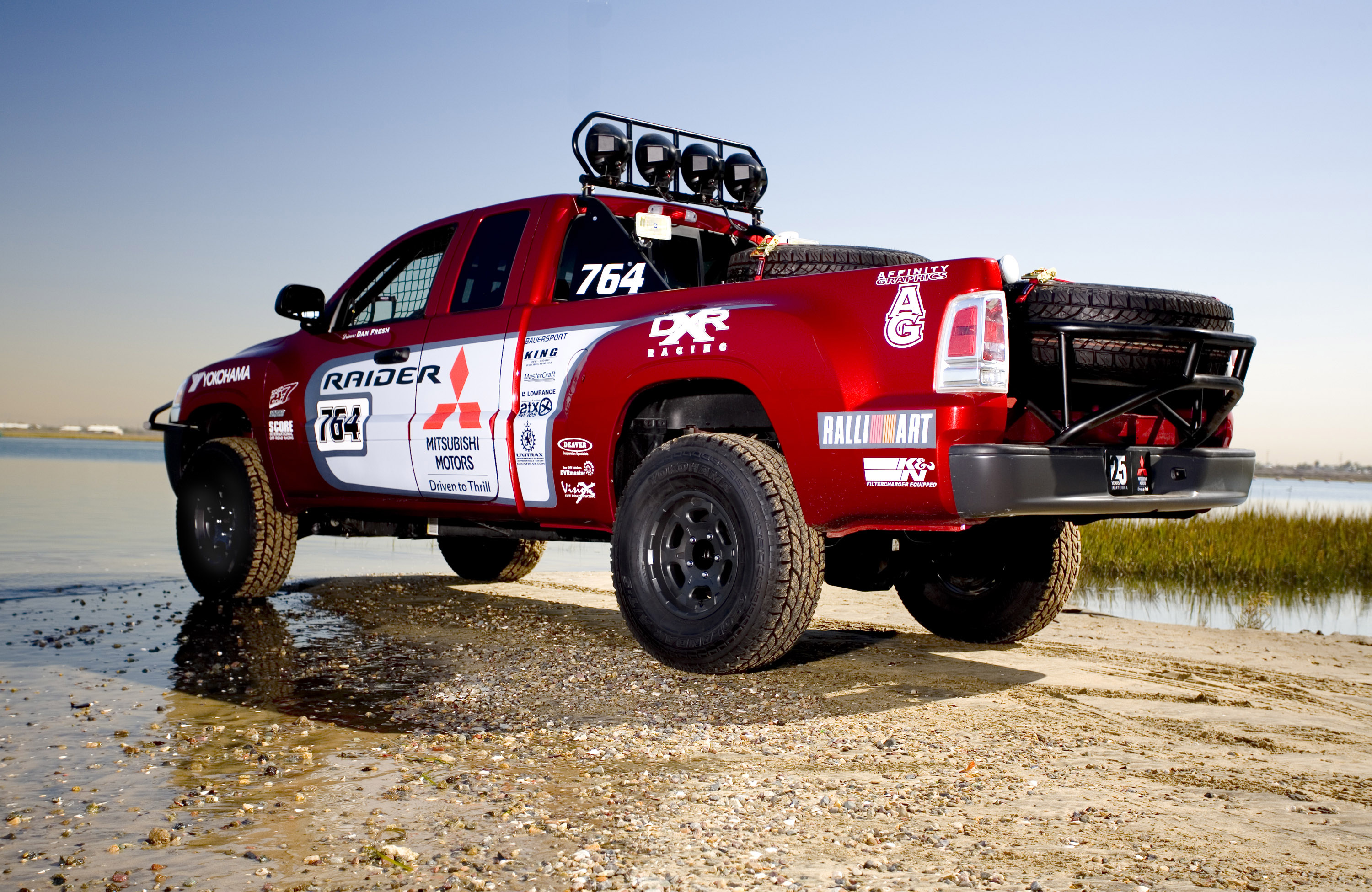 Mitsubishi Raider photo #13