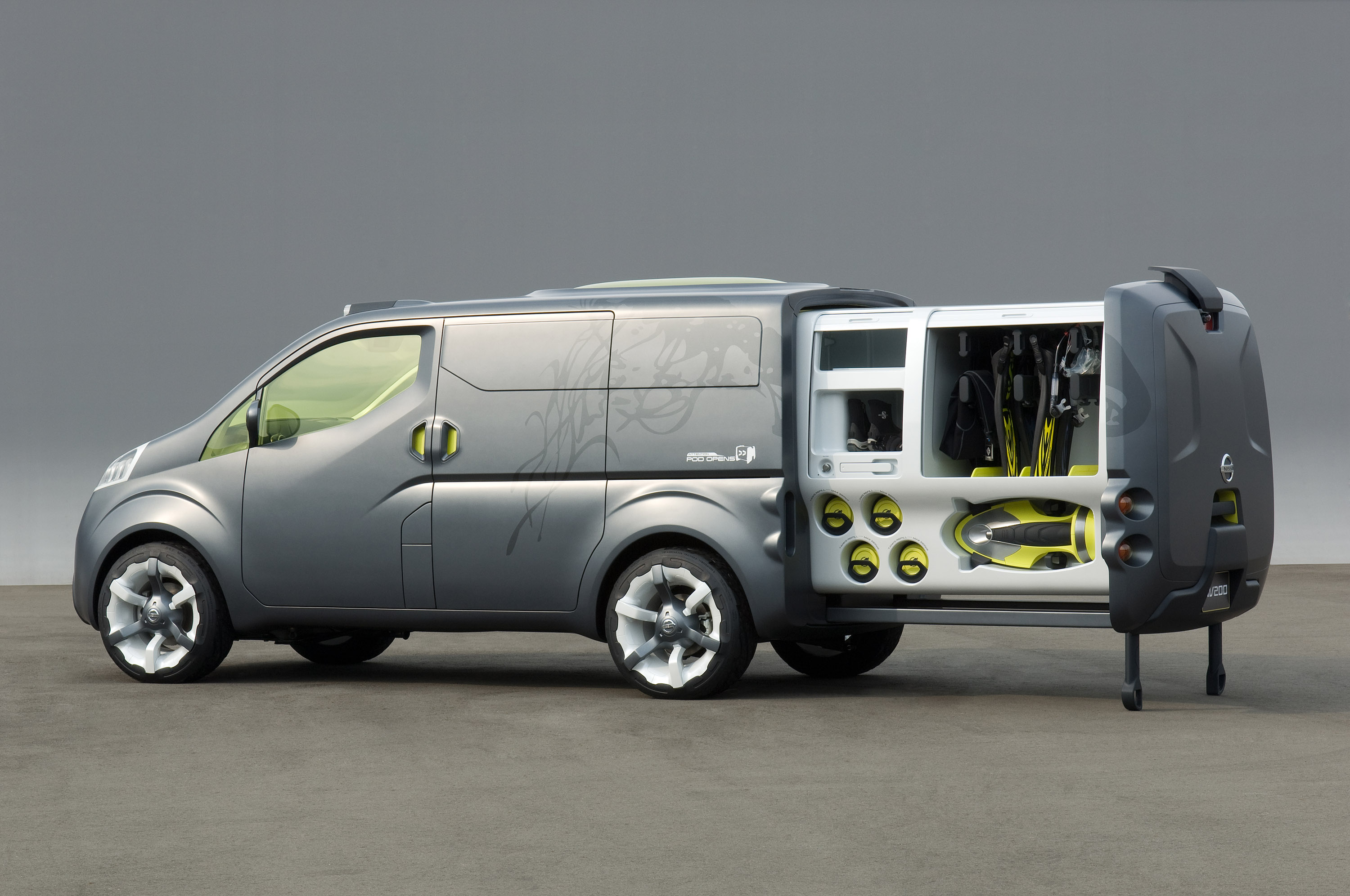 Nissan NV200 Concept photo #15