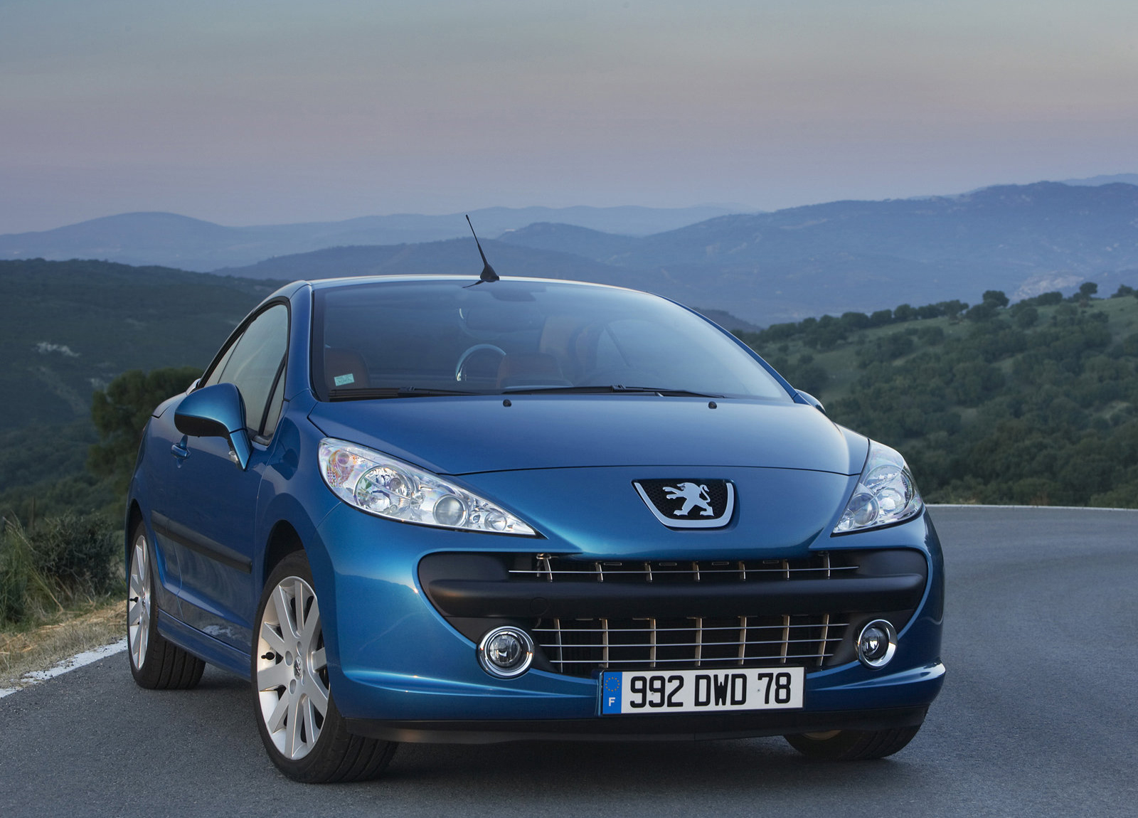 Peugeot 207 CC photo #1